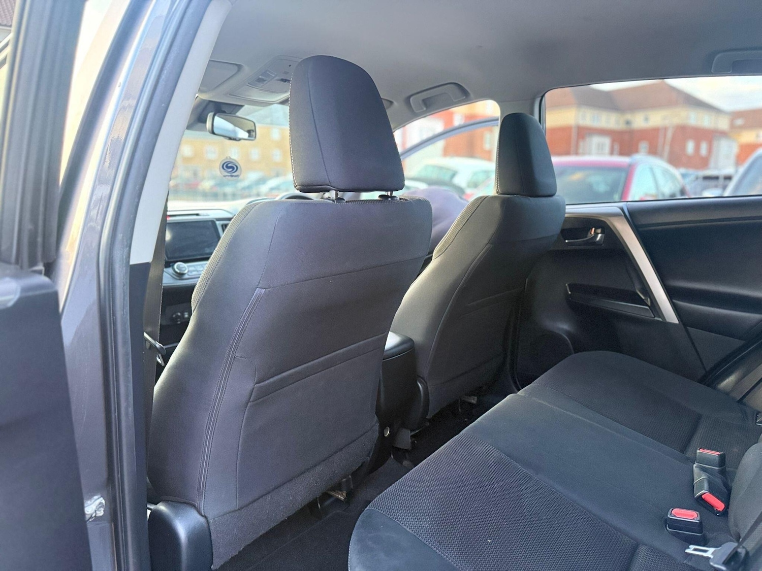 Used Toyota RAV4 2016 for sale - 76942479: Photo 48