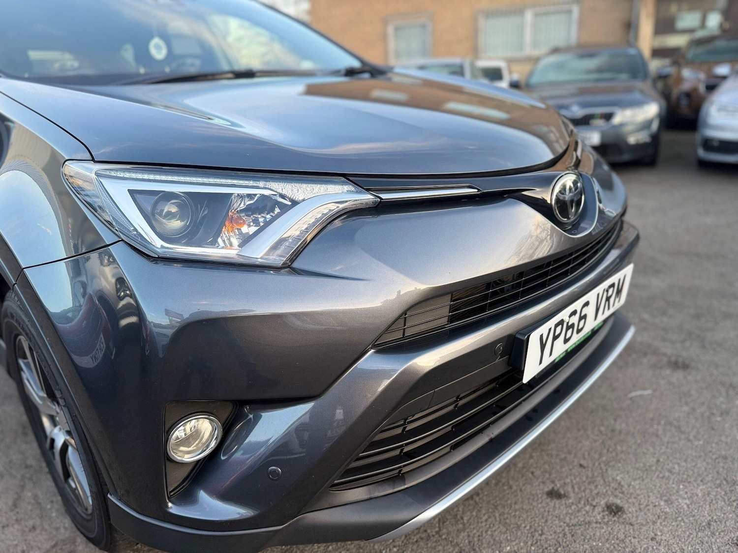 Used Toyota RAV4 2016 for sale - 76942479: Photo 7