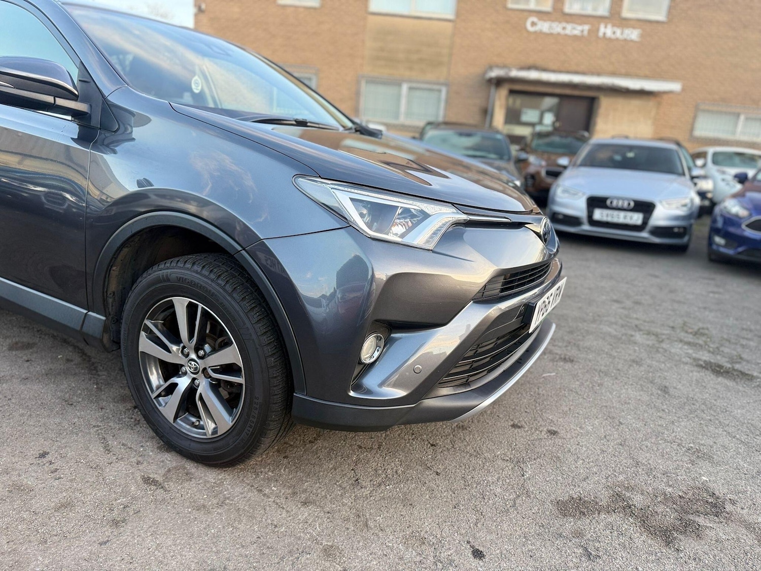 Used Toyota RAV4 2016 for sale - 76942479: Photo 9