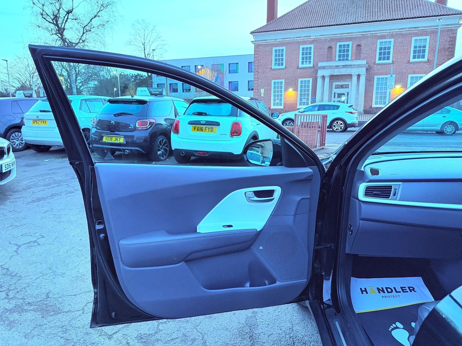 Used Kia Niro 2016 for sale - 77559319: Photo 45