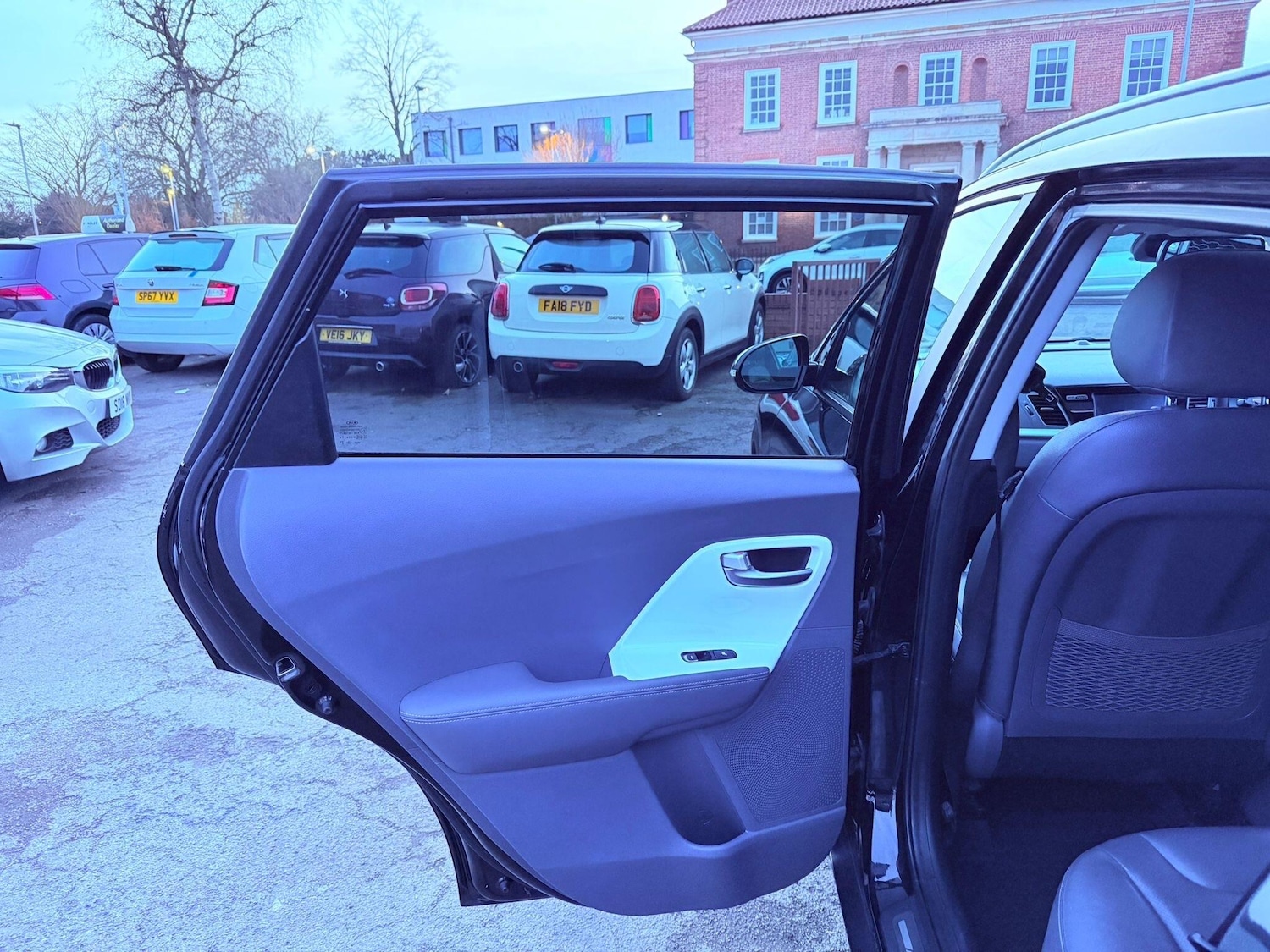 Used Kia Niro 2016 for sale - 77559319: Photo 48