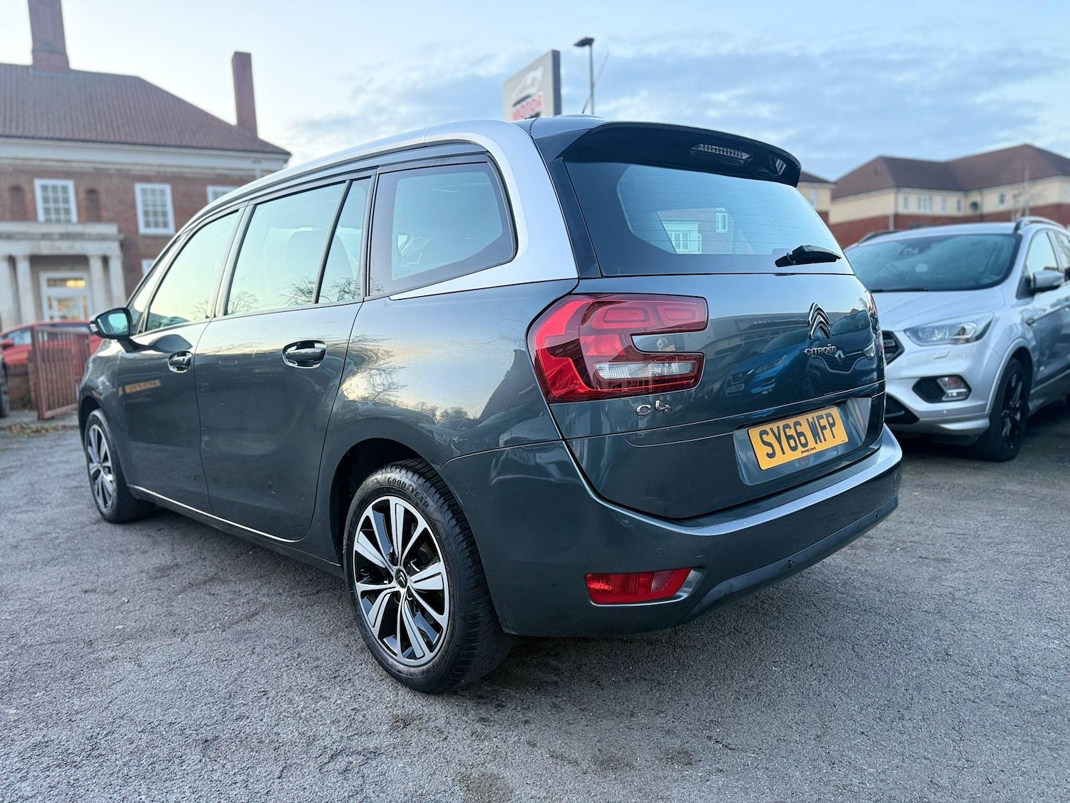 Used Citroen C4 Grand Picasso 2016 for sale - 76953053: Photo 13