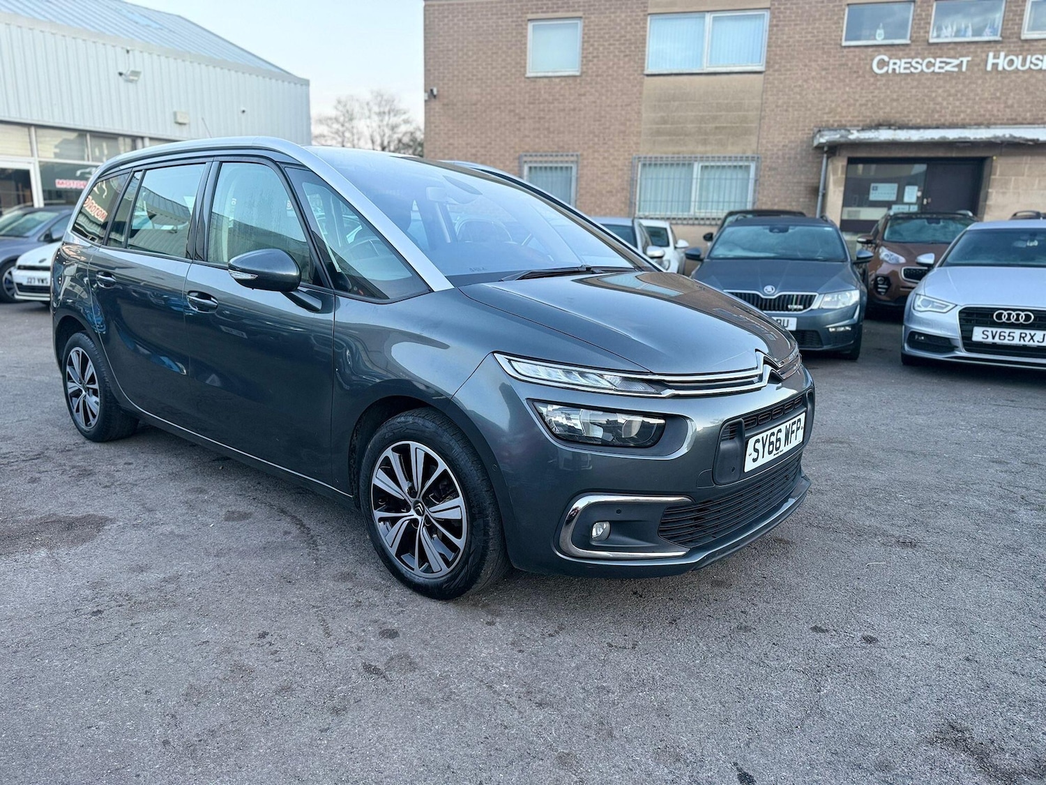 Used Citroen C4 Grand Picasso 2016 for sale - 76953053: Photo 2