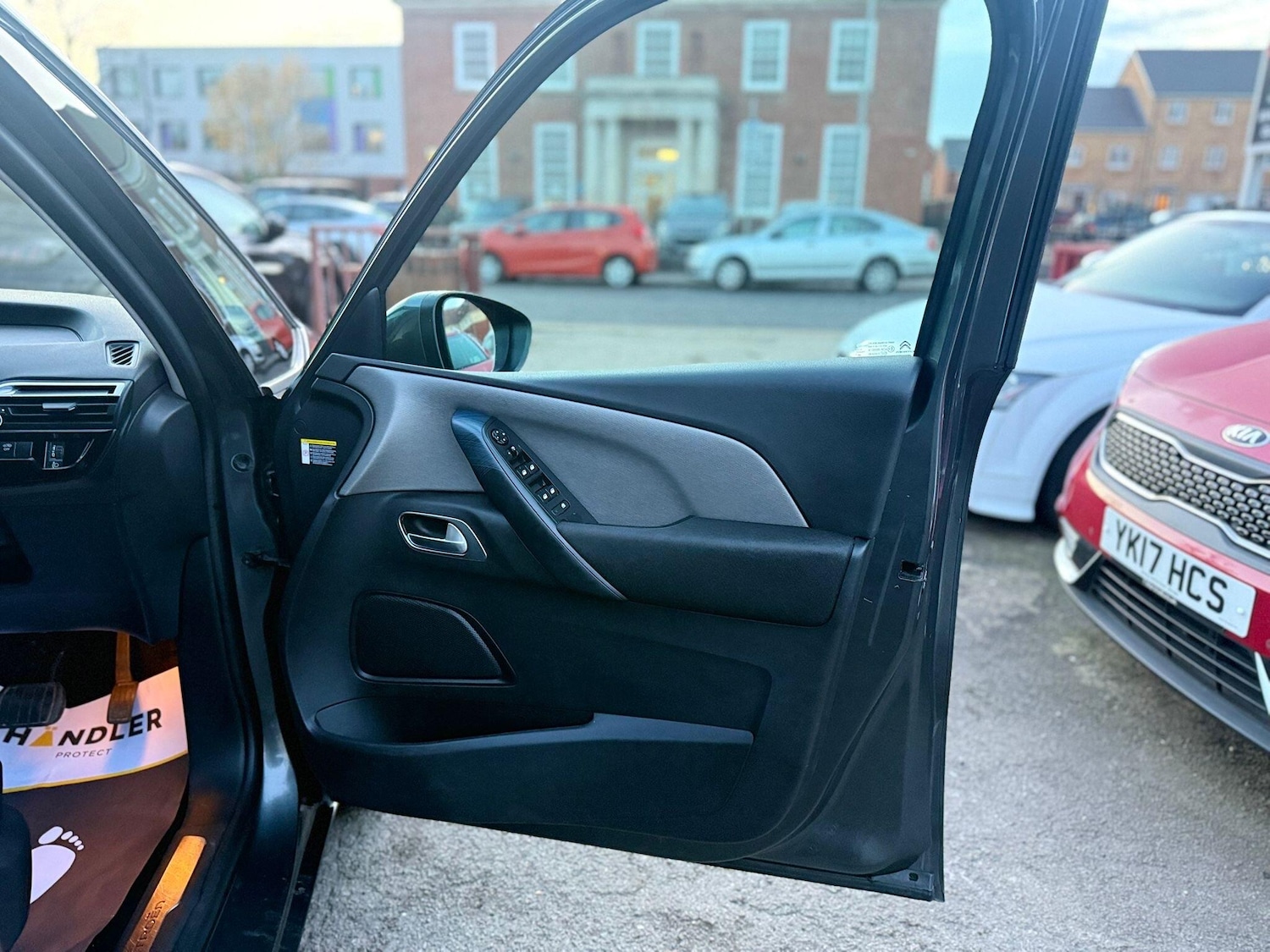 Used Citroen C4 Grand Picasso 2016 for sale - 76953053: Photo 40