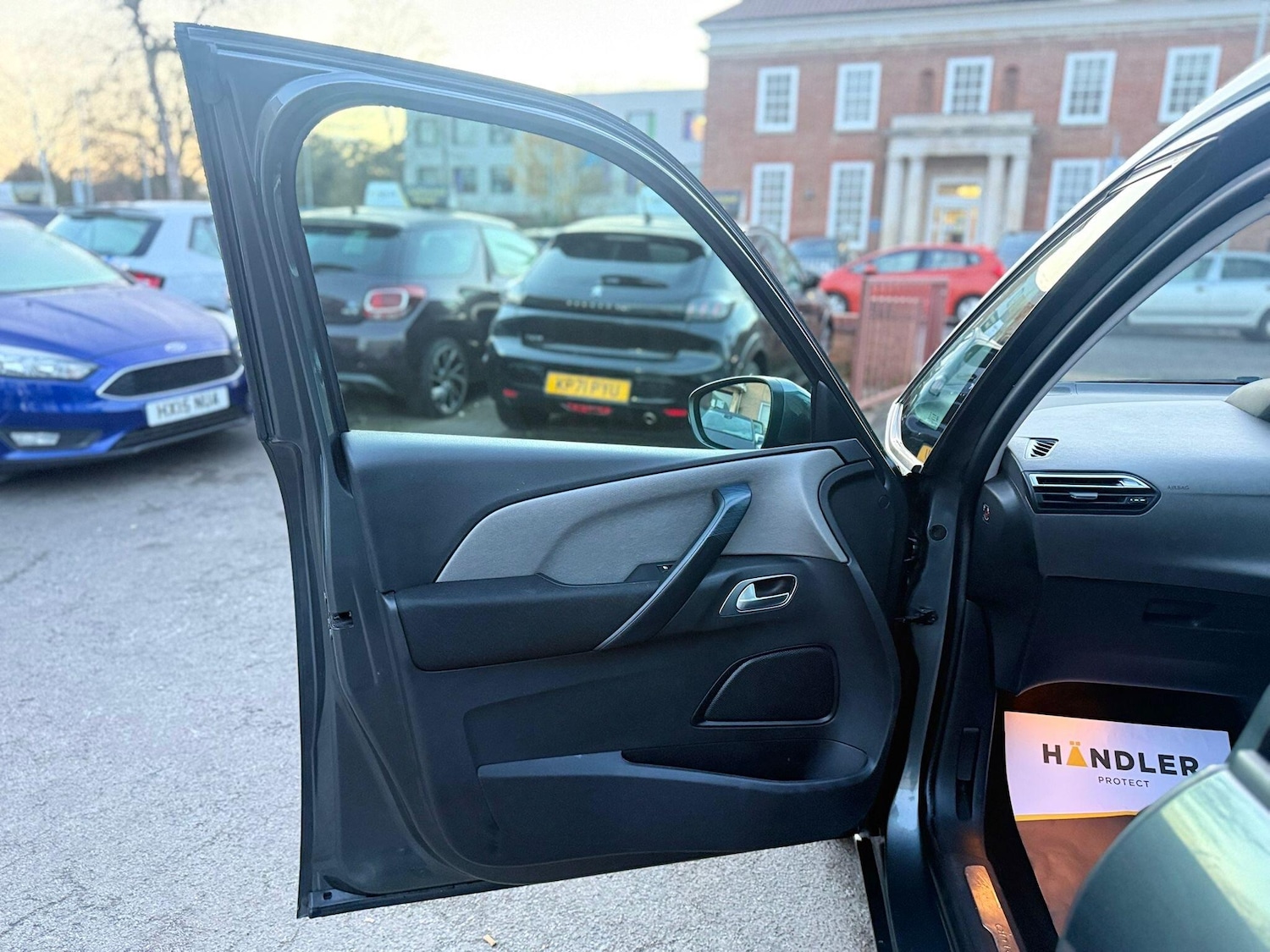 Used Citroen C4 Grand Picasso 2016 for sale - 76953053: Photo 41