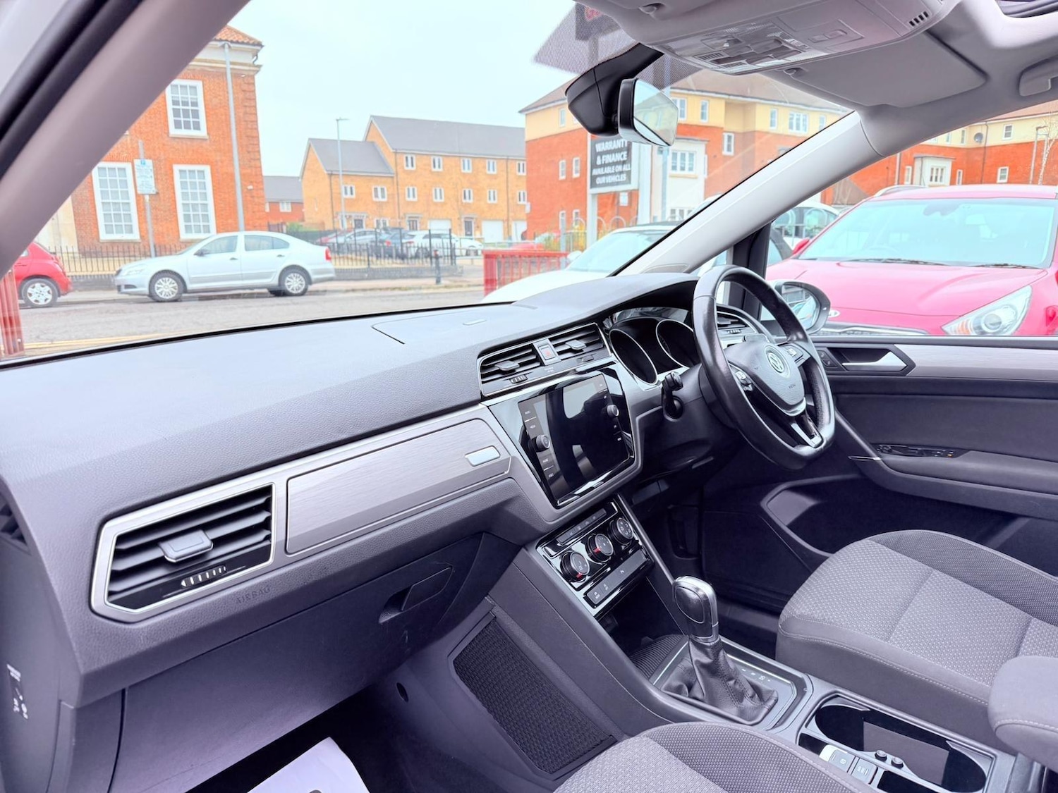 Used Volkswagen Touran 2019 for sale - 77040140: Photo 32