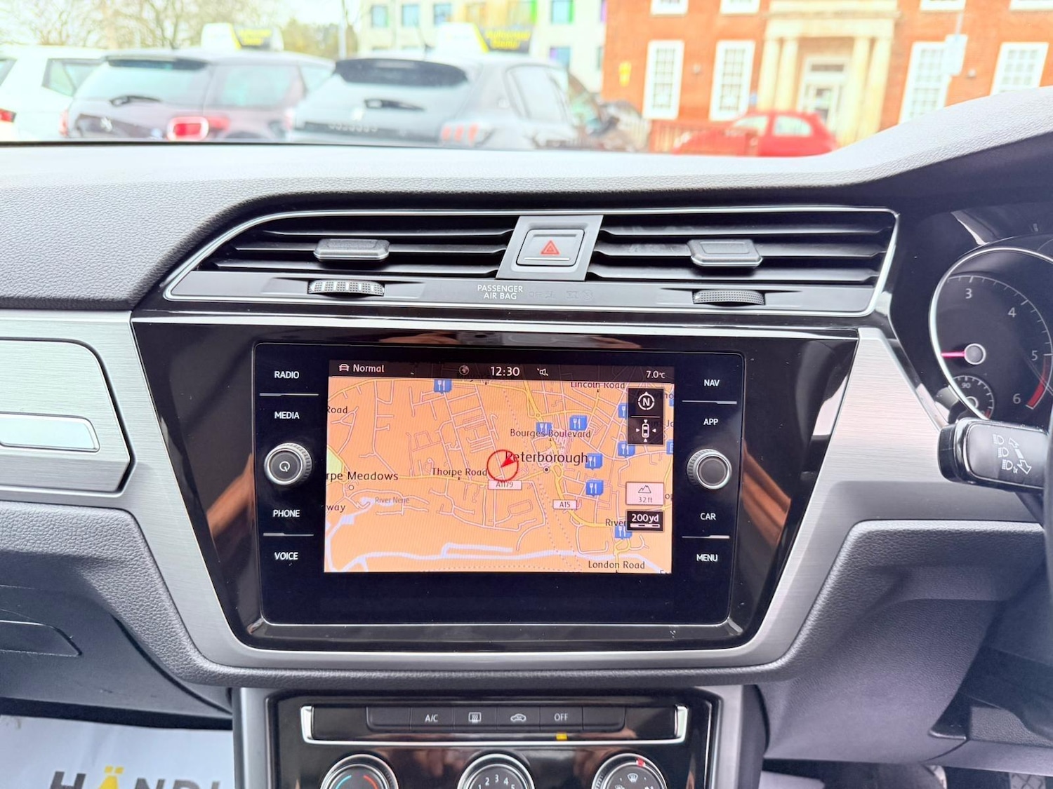 Used Volkswagen Touran 2019 for sale - 77040140: Photo 37