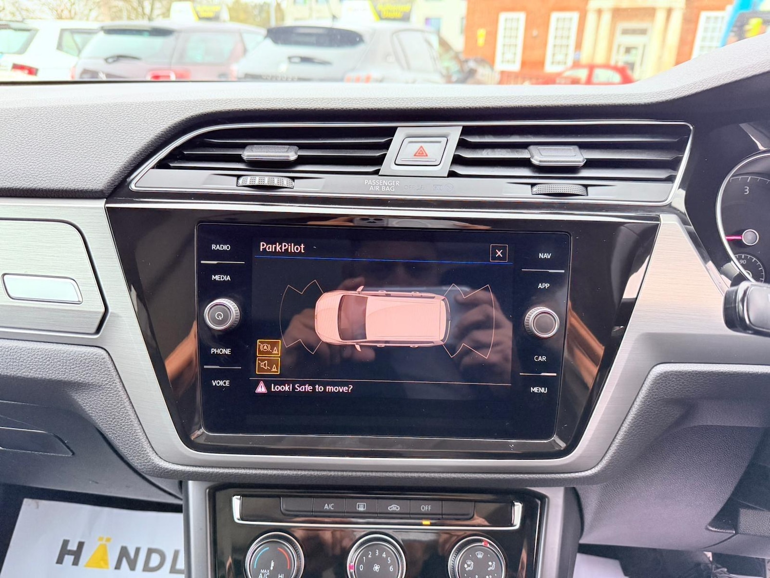 Used Volkswagen Touran 2019 for sale - 77040140: Photo 40