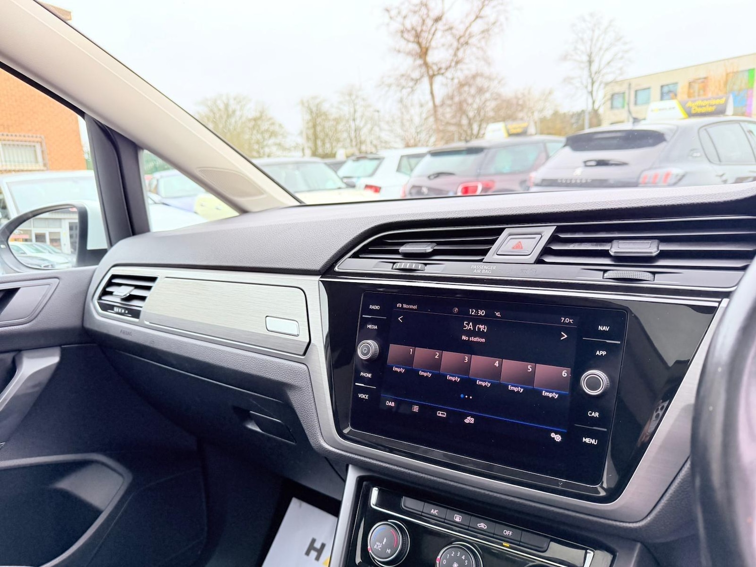 Used Volkswagen Touran 2019 for sale - 77040140: Photo 44