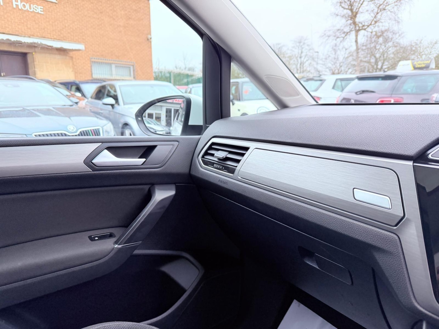 Used Volkswagen Touran 2019 for sale - 77040140: Photo 46