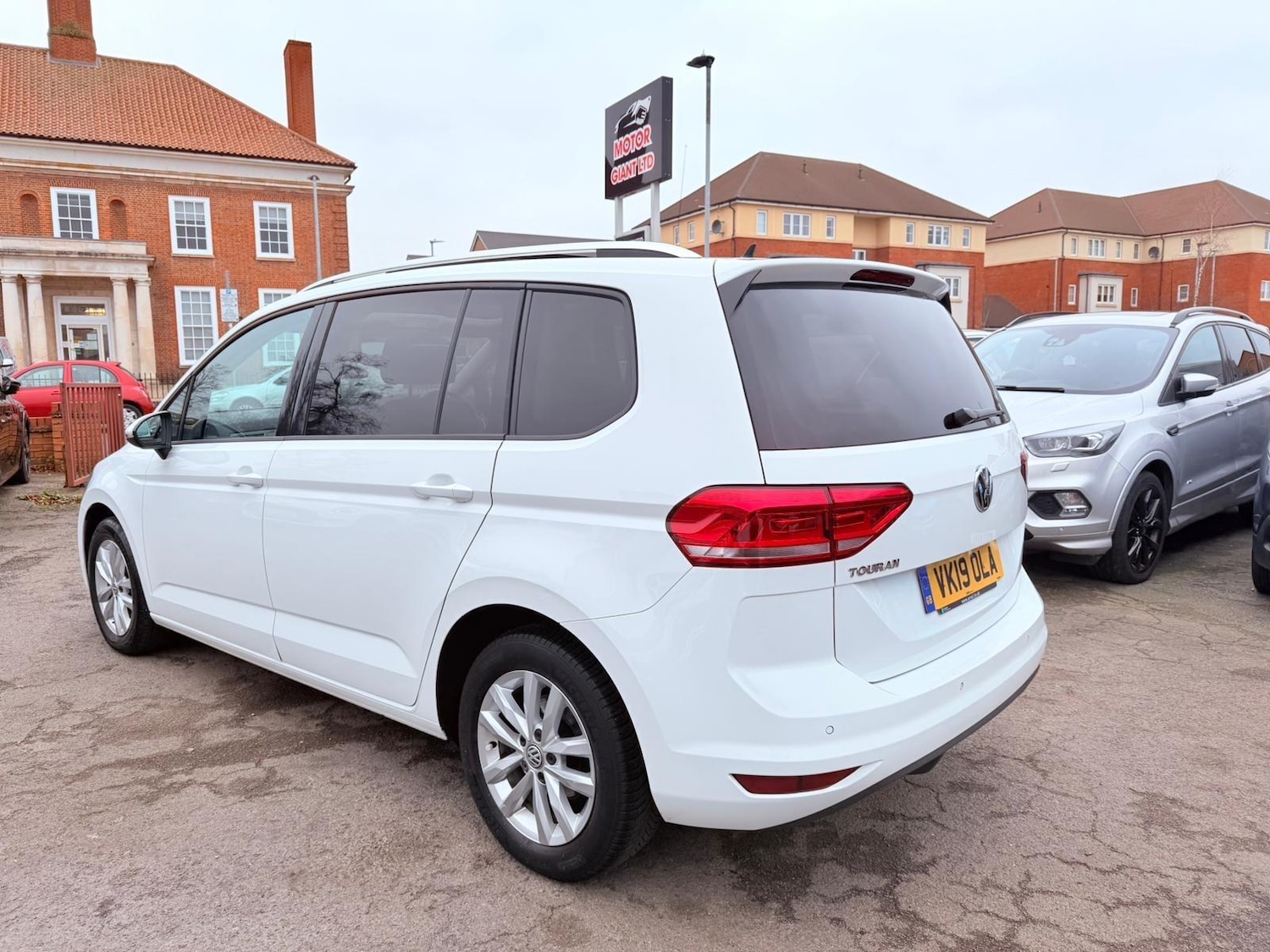Used Volkswagen Touran 2019 for sale - 77040140: Photo 5