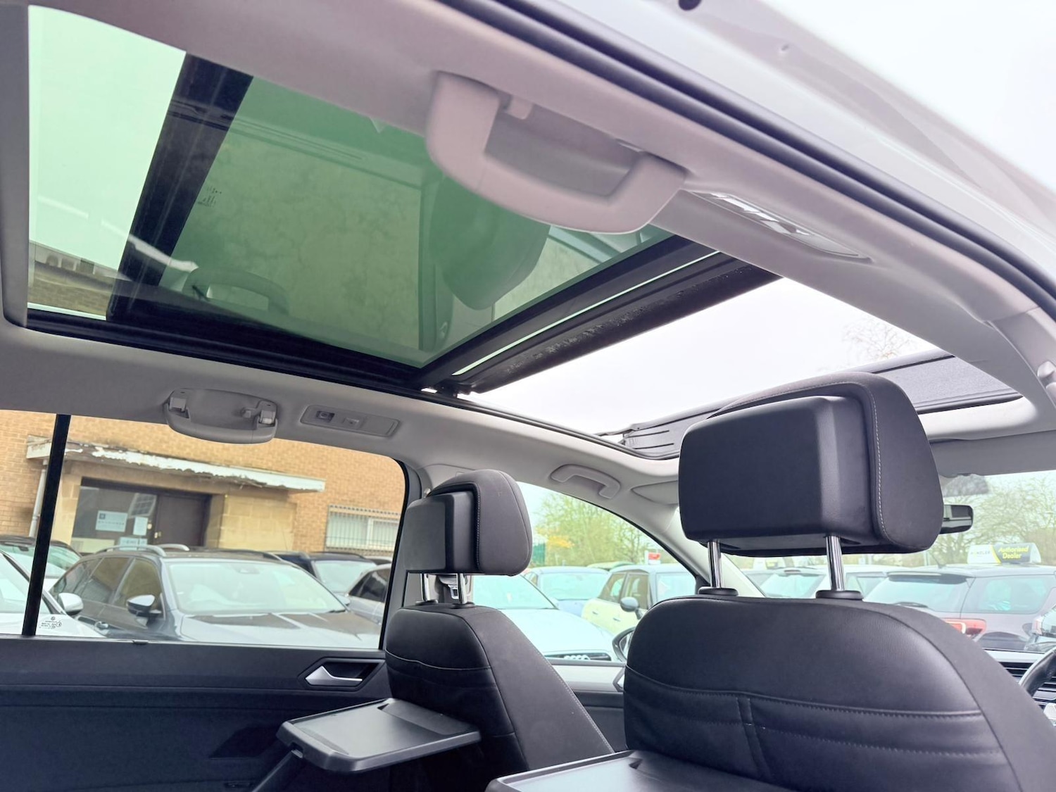 Used Volkswagen Touran 2019 for sale - 77040140: Photo 52