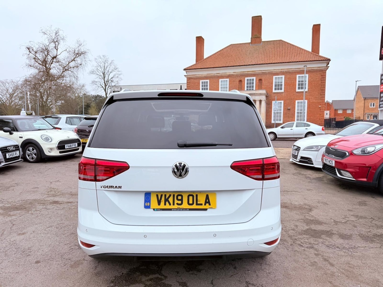 Used Volkswagen Touran 2019 for sale - 77040140: Photo 6