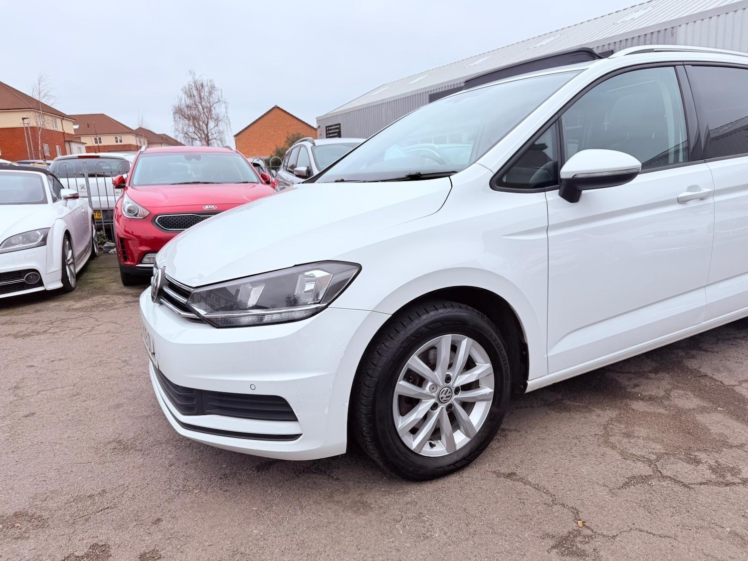 Used Volkswagen Touran 2019 for sale - 77040140: Photo 8