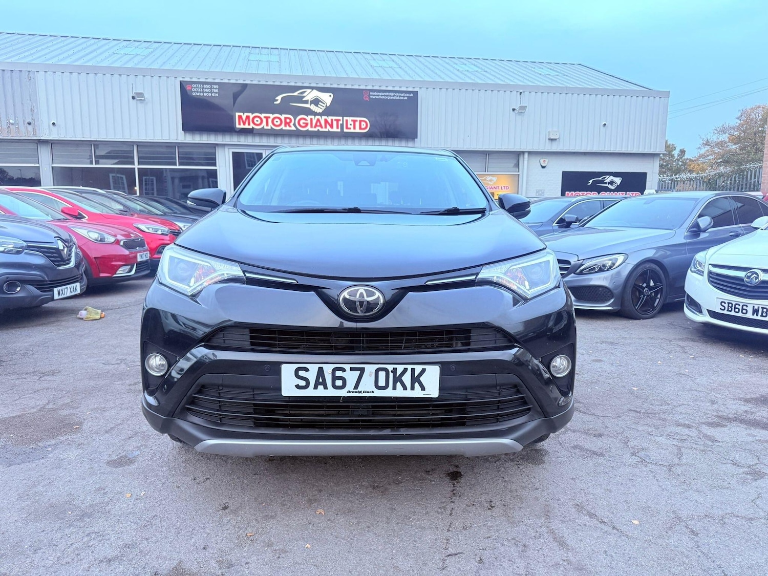 Used Toyota RAV4 2017 for sale - 76424059: Photo 3