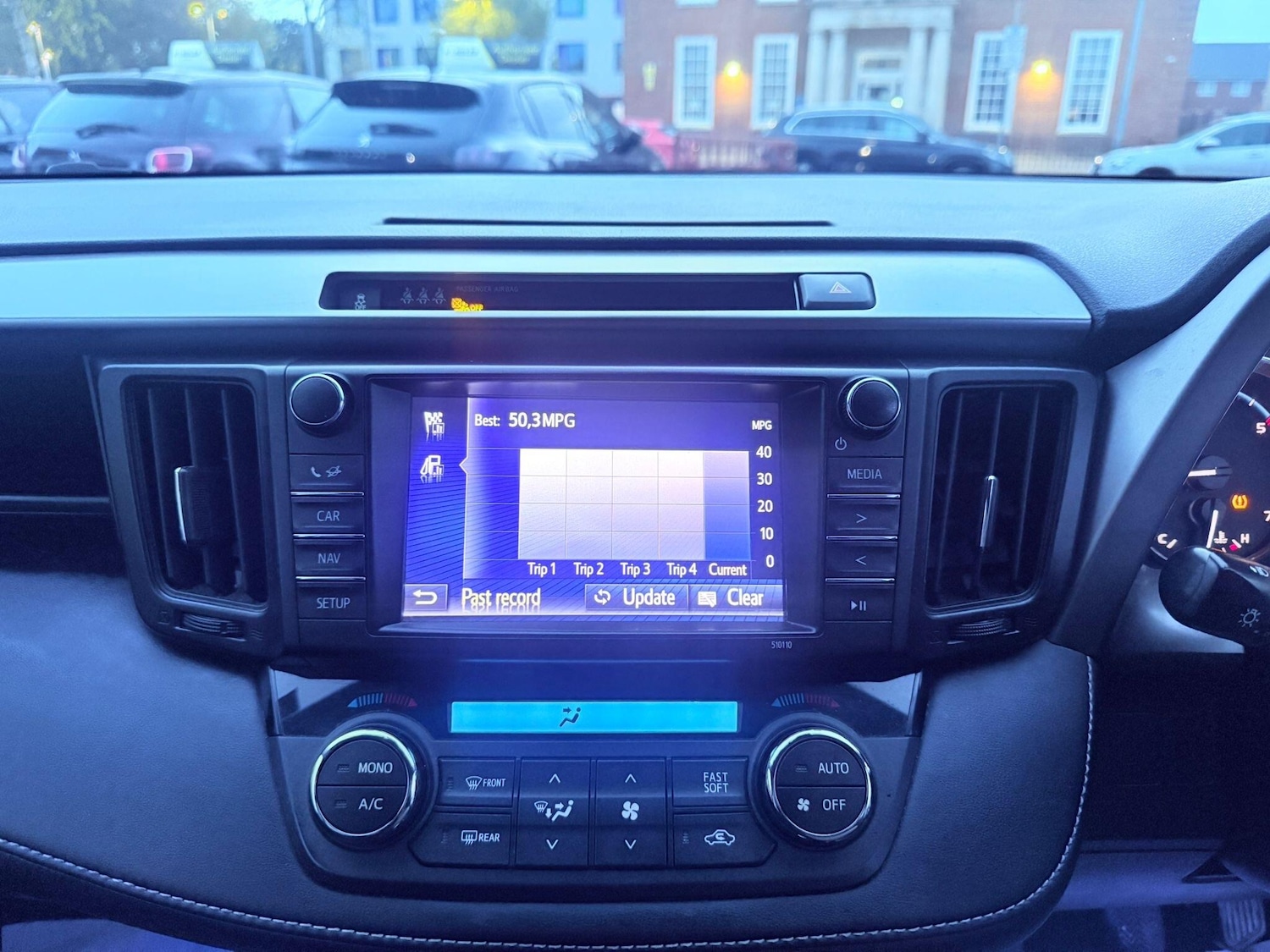 Used Toyota RAV4 2017 for sale - 76424059: Photo 32