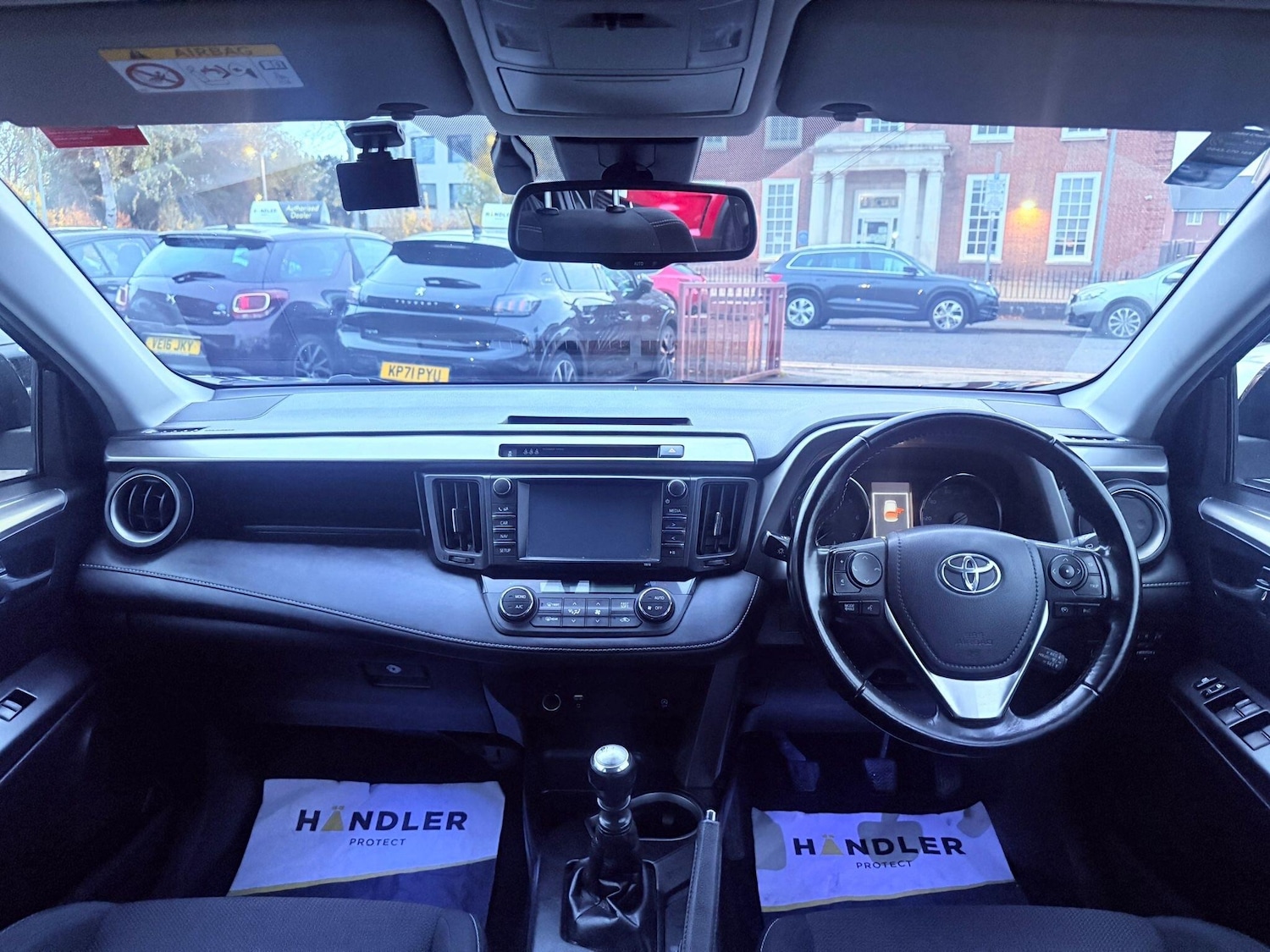 Used Toyota RAV4 2017 for sale - 76424059: Photo 39