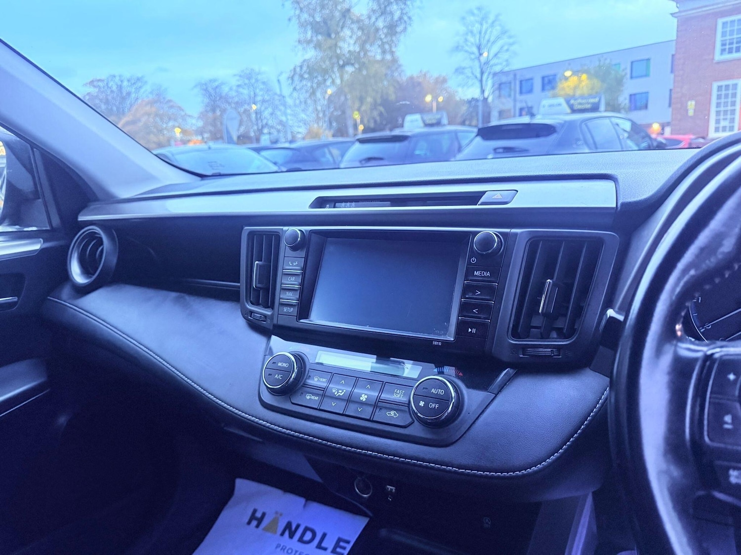 Used Toyota RAV4 2017 for sale - 76424059: Photo 40