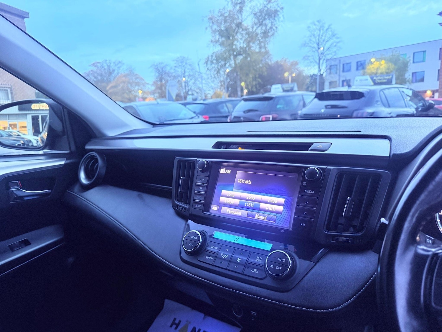 Used Toyota RAV4 2017 for sale - 76424059: Photo 41