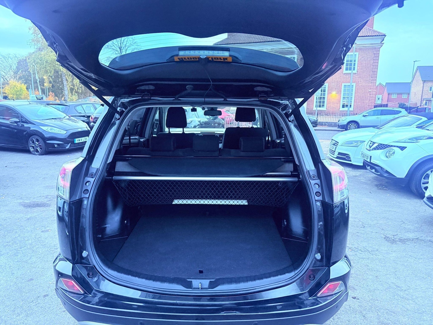 Used Toyota RAV4 2017 for sale - 76424059: Photo 50