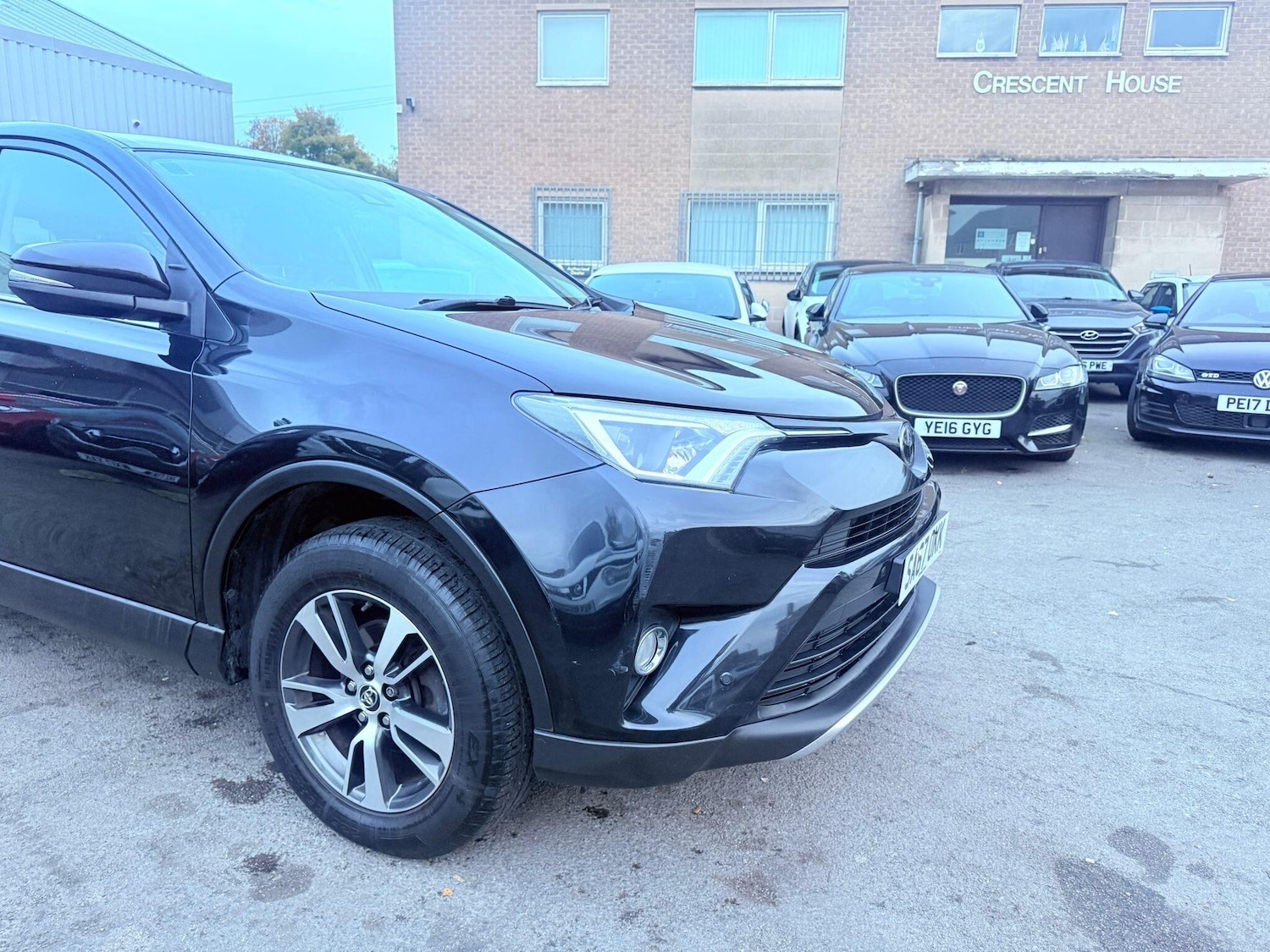 Used Toyota RAV4 2017 for sale - 76424059: Photo 7