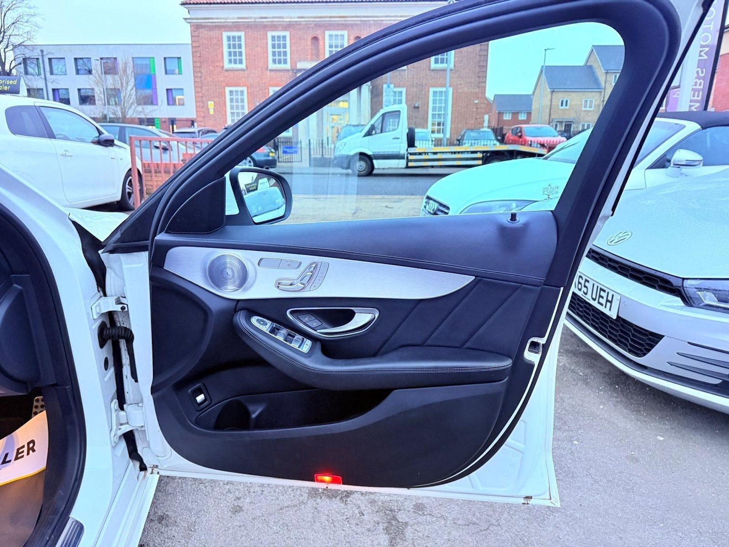 Used Mercedes-Benz C Class 2015 for sale - 77120069: Photo 54