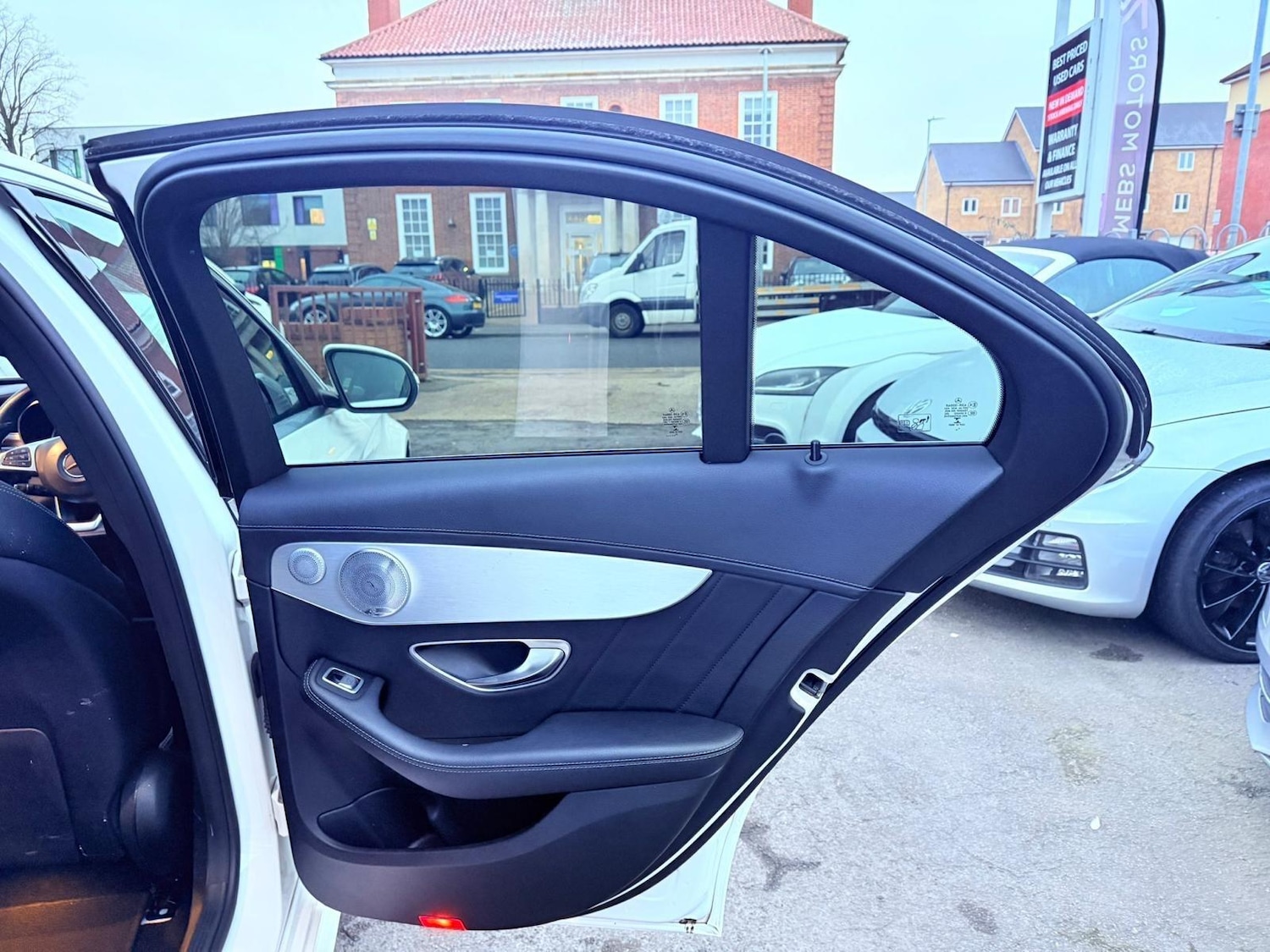 Used Mercedes-Benz C Class 2015 for sale - 77120069: Photo 56