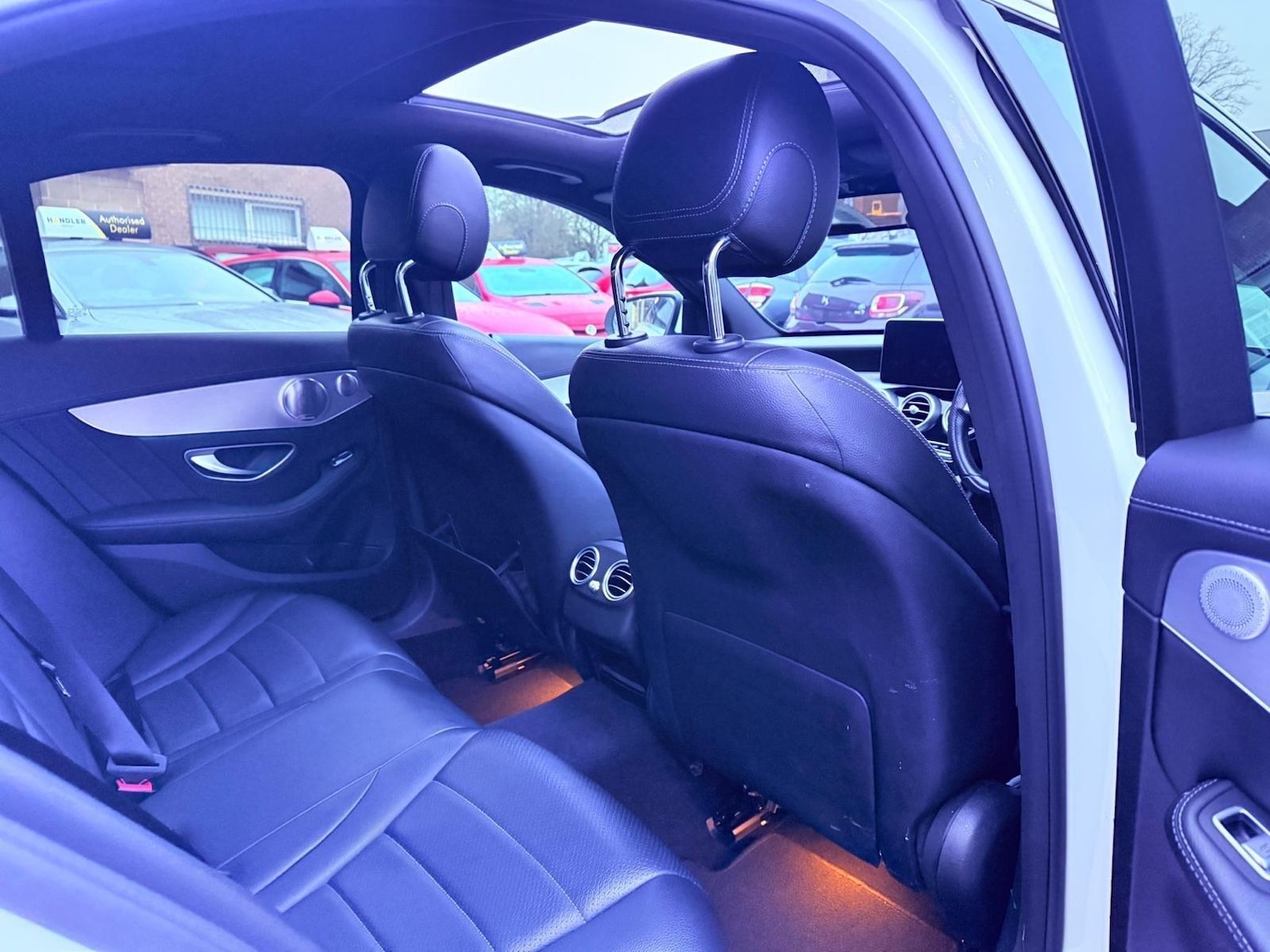 Used Mercedes-Benz C Class 2015 for sale - 77120069: Photo 58