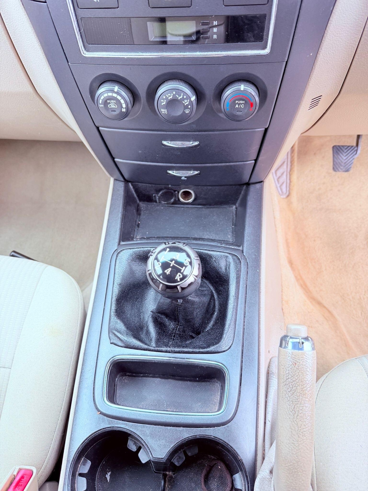 Used Kia Sorento 2009 for sale - 77799370: Photo 28