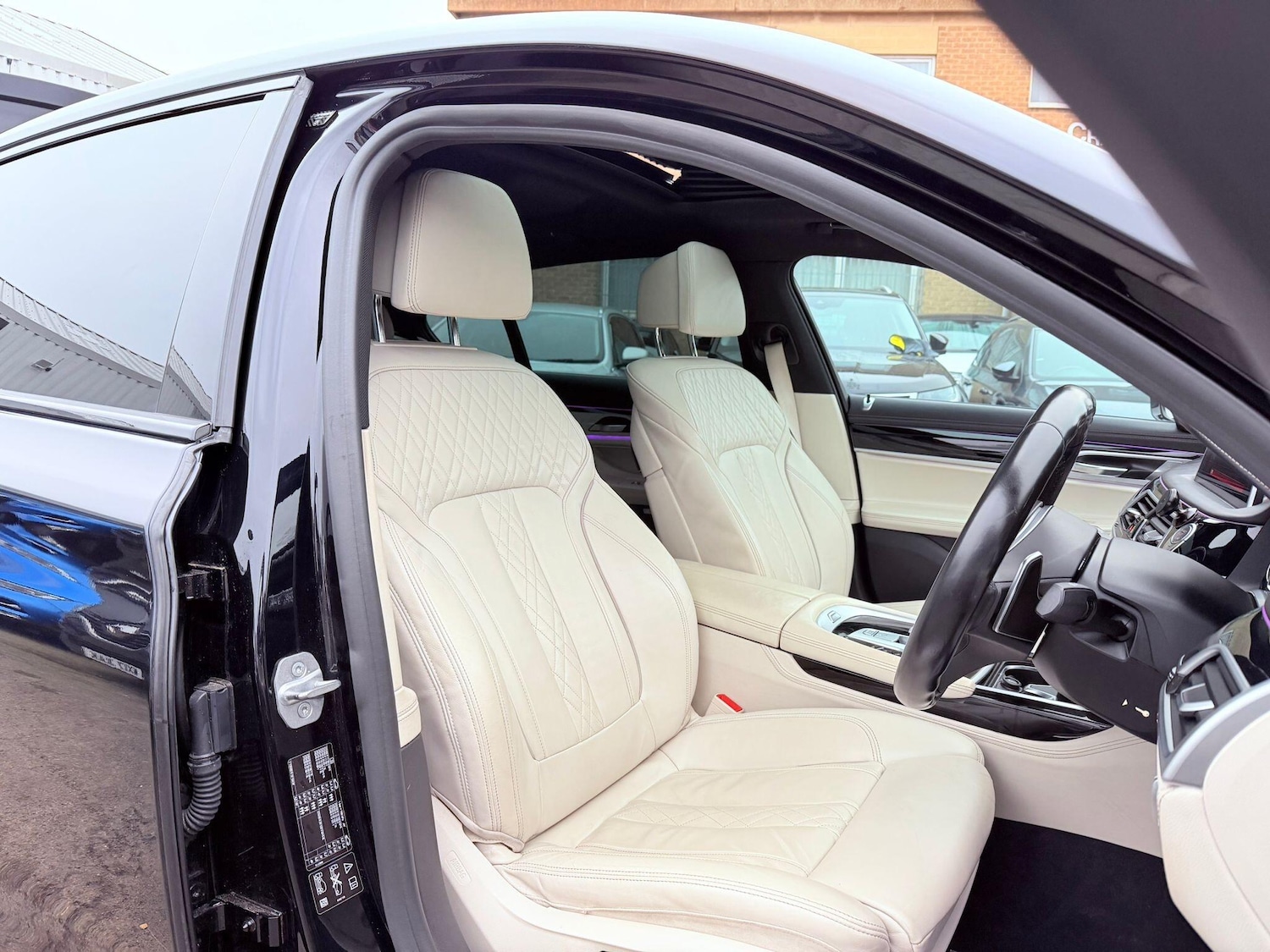 Used BMW 7 Series 2018 for sale - 77060423: Photo 35