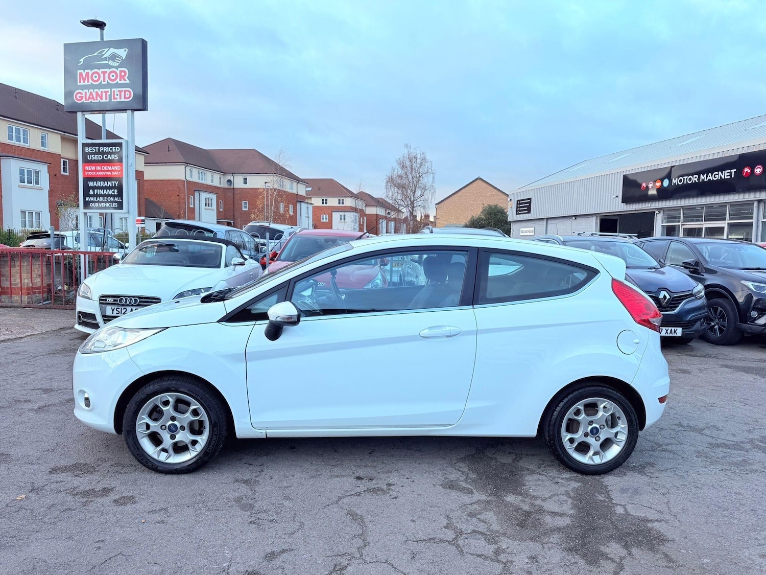 Used Ford Fiesta 2012 for sale - 76634034: Photo 14