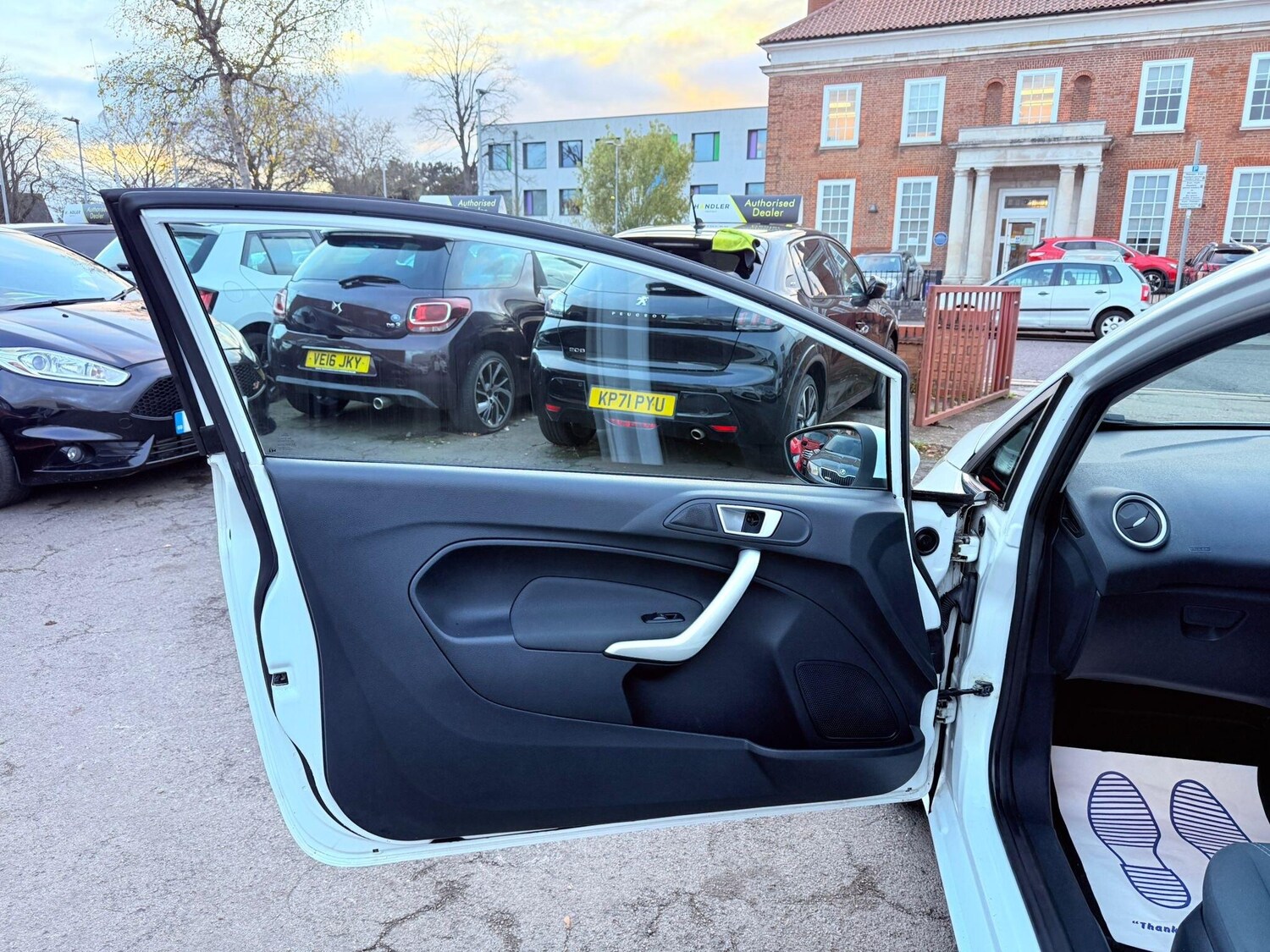 Used Ford Fiesta 2012 for sale - 76634034: Photo 23