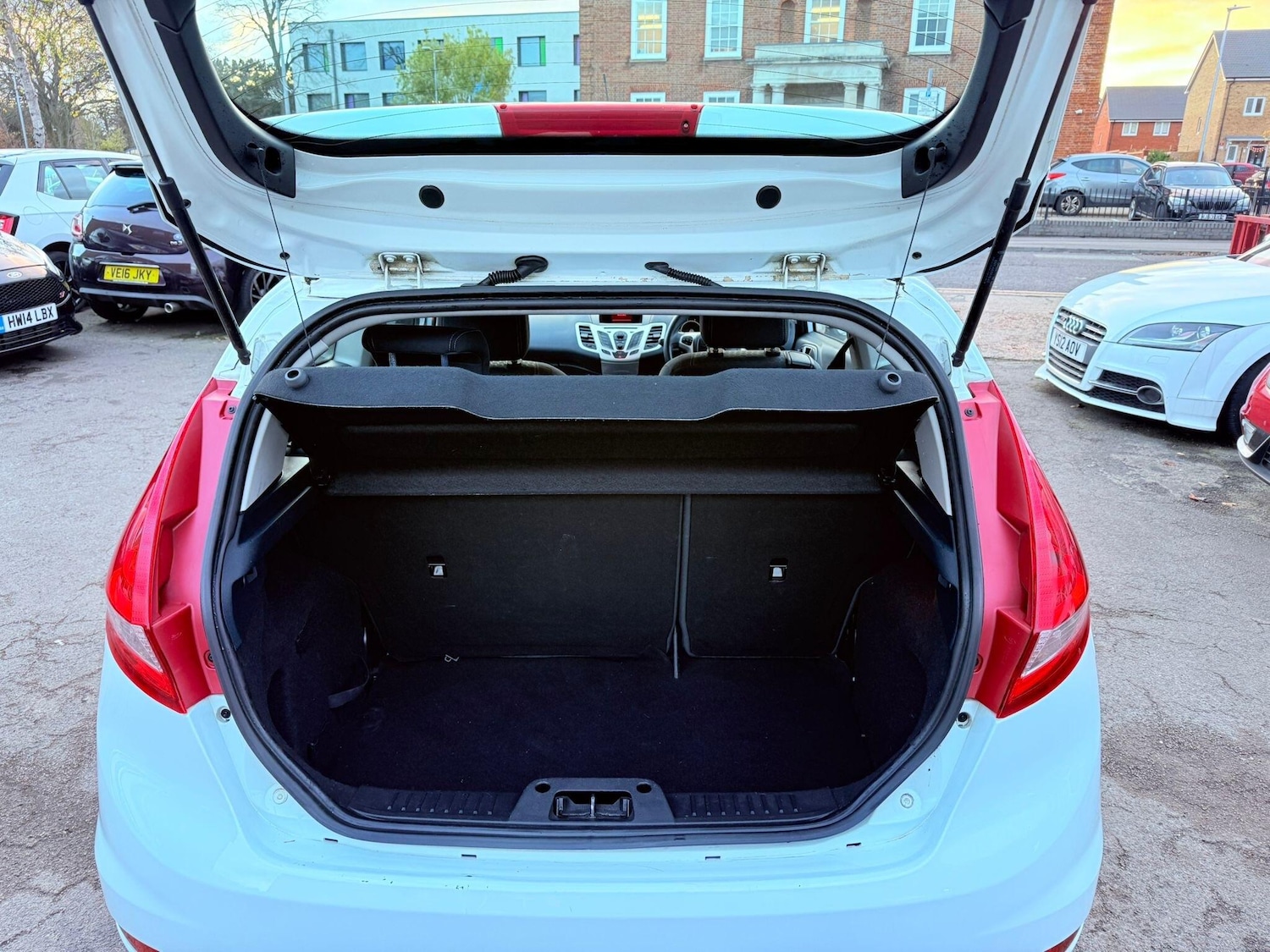 Used Ford Fiesta 2012 for sale - 76634034: Photo 25