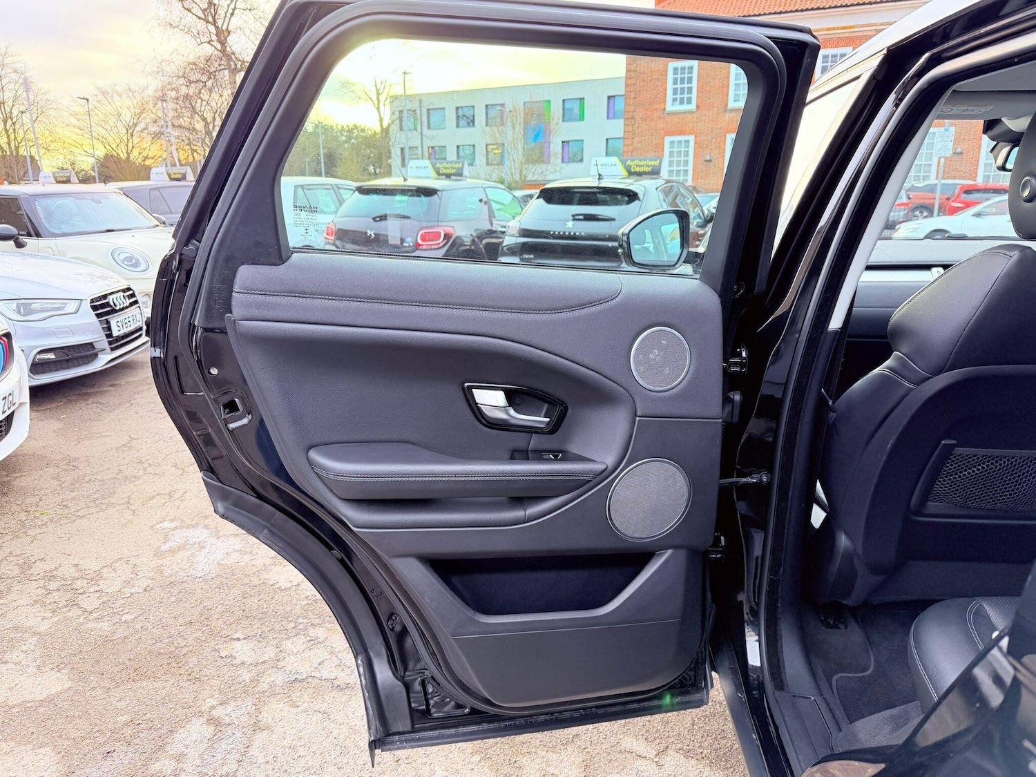 Used Land Rover Range Rover Evoque 2016 for sale - 77215093: Photo 55