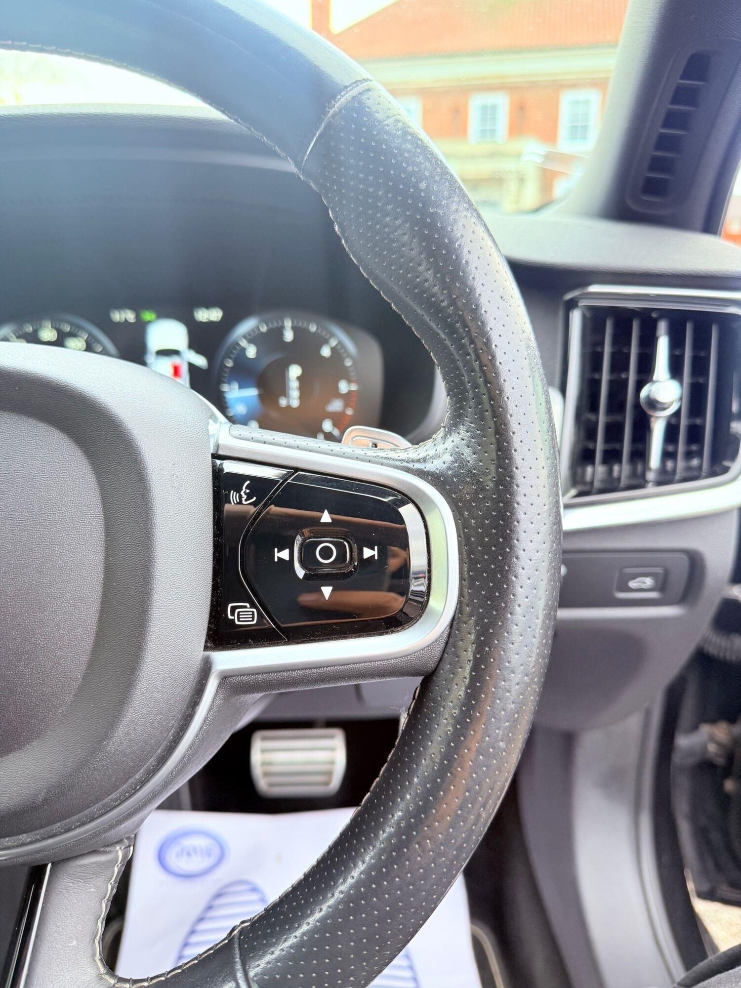 Used Volvo S90 2017 for sale - 76849928: Photo 28