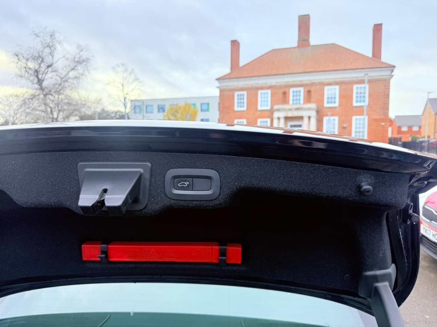 Used Volvo S90 2017 for sale - 76849928: Photo 51