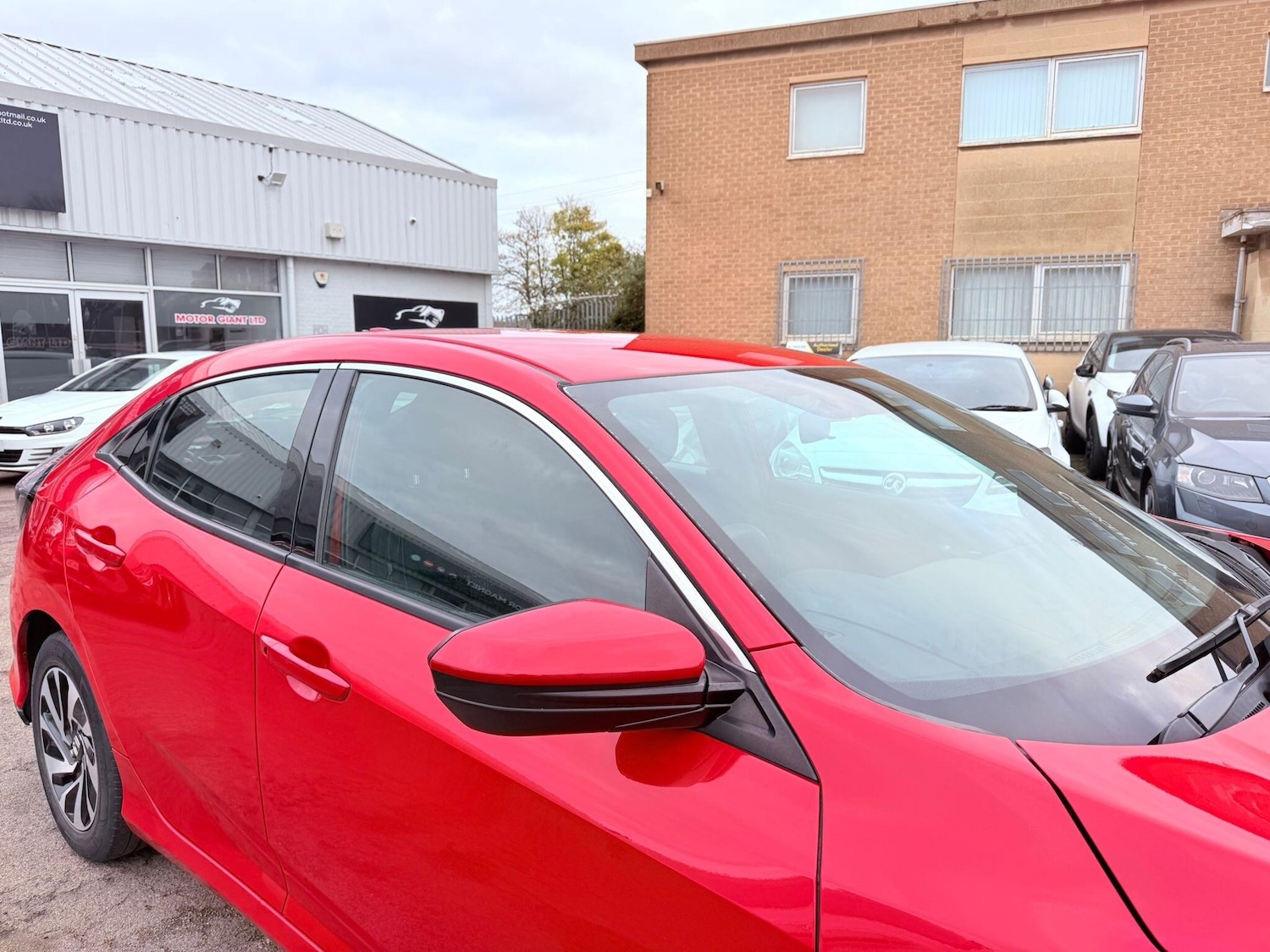 Used Honda Civic 2018 for sale - 76572145: Photo 17