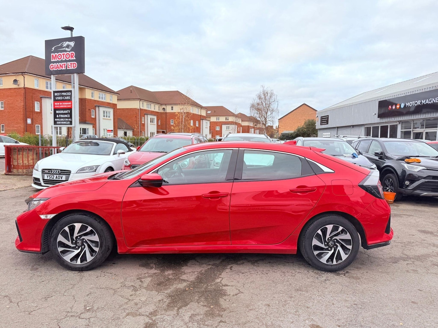 Used Honda Civic 2018 for sale - 76572145: Photo 20