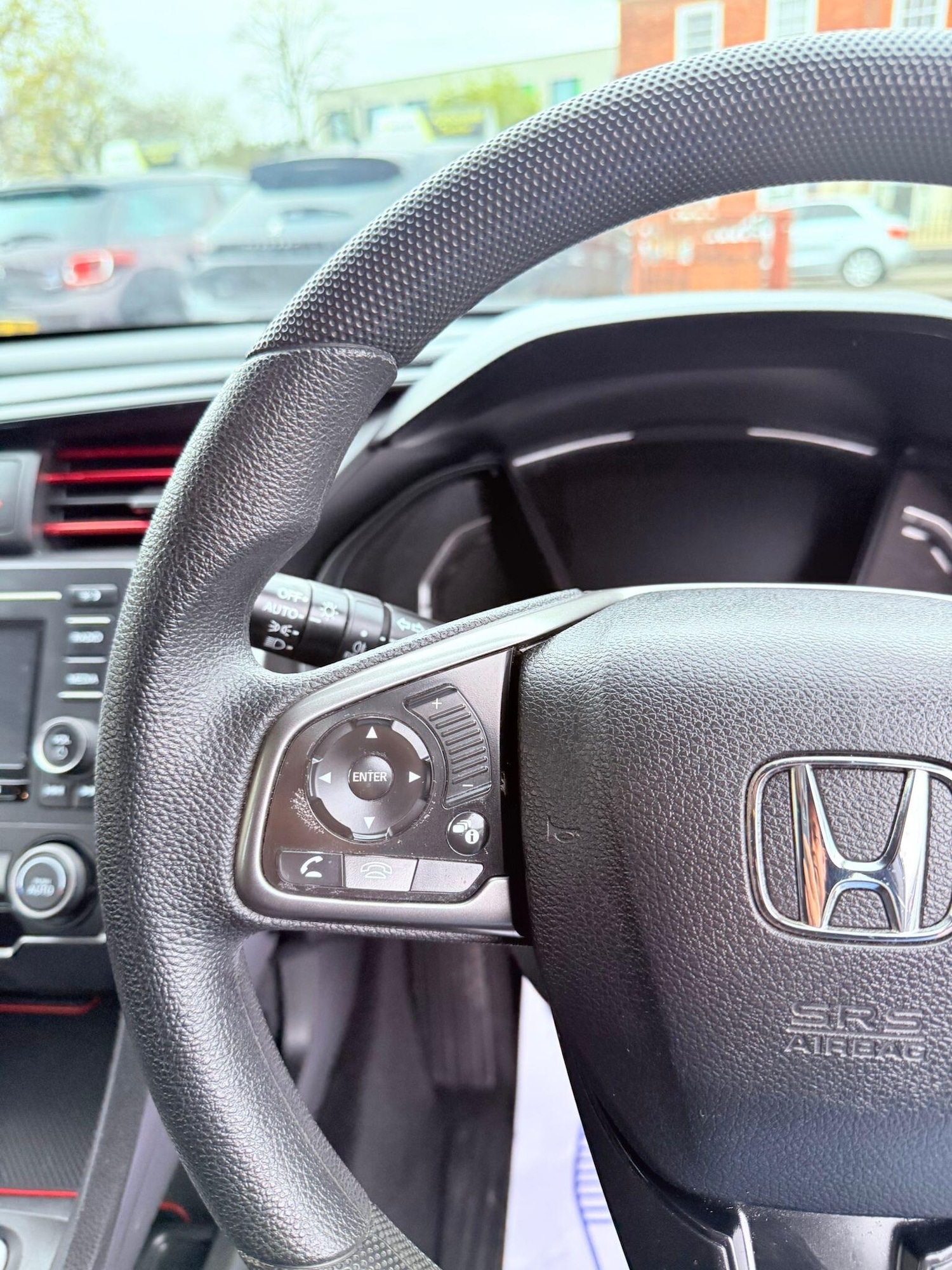 Used Honda Civic 2018 for sale - 76572145: Photo 27