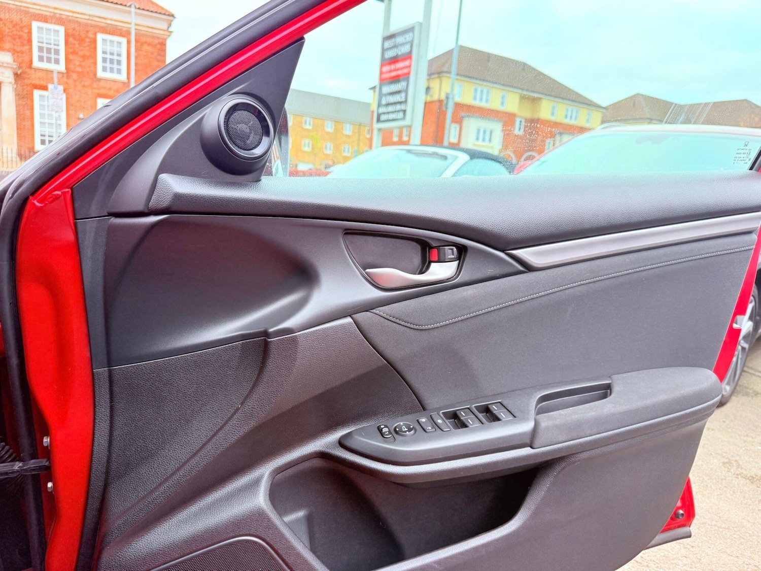 Used Honda Civic 2018 for sale - 76572145: Photo 36