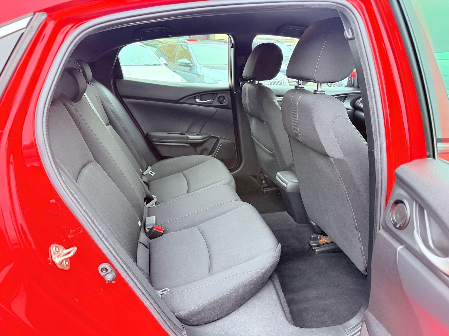 Used Honda Civic 2018 for sale - 76572145: Photo 43