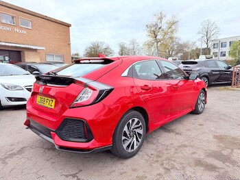 Used Honda Civic 2018 for sale - 76572145: Photo