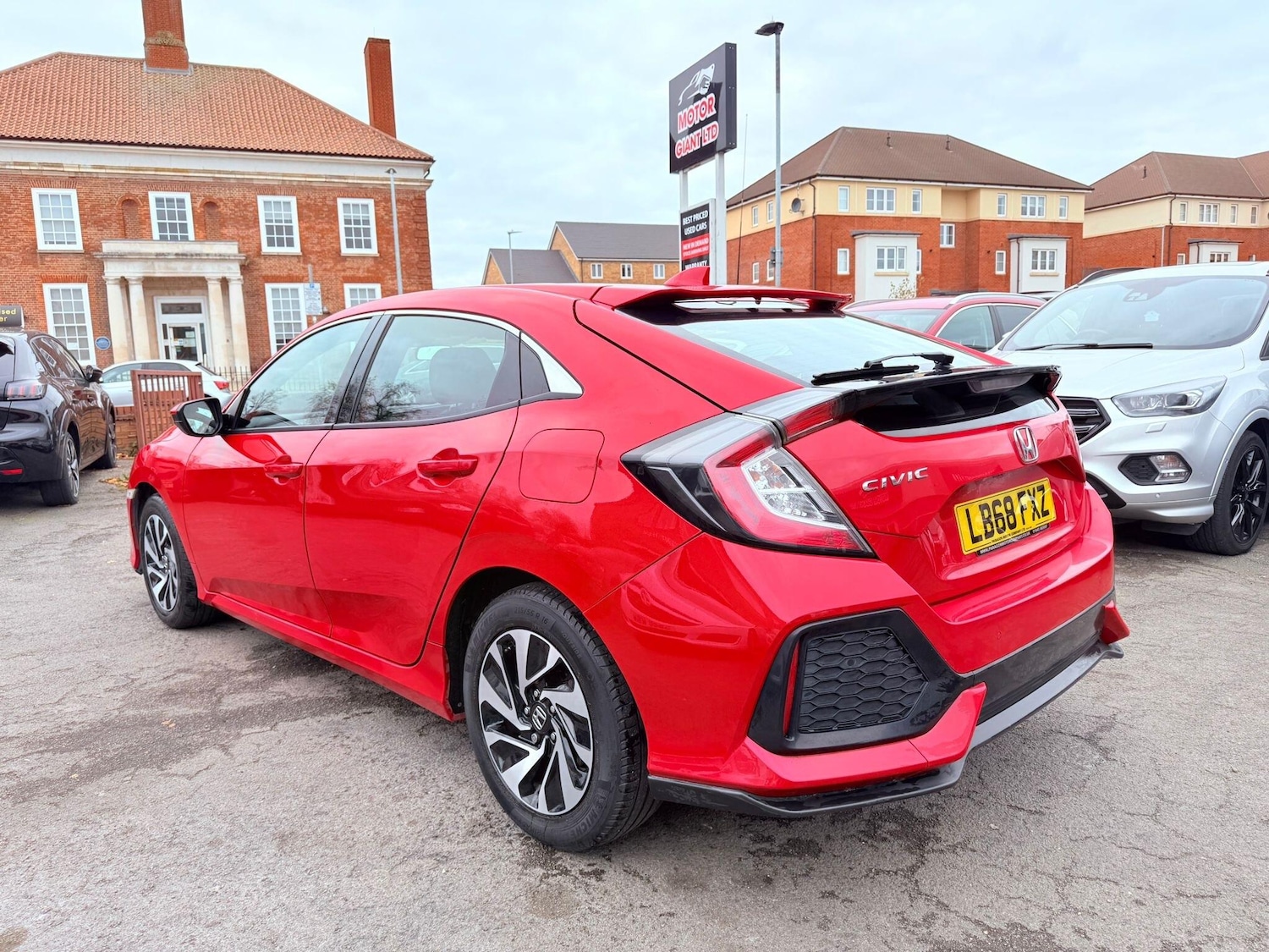 Used Honda Civic 2018 for sale - 76572145: Photo 5