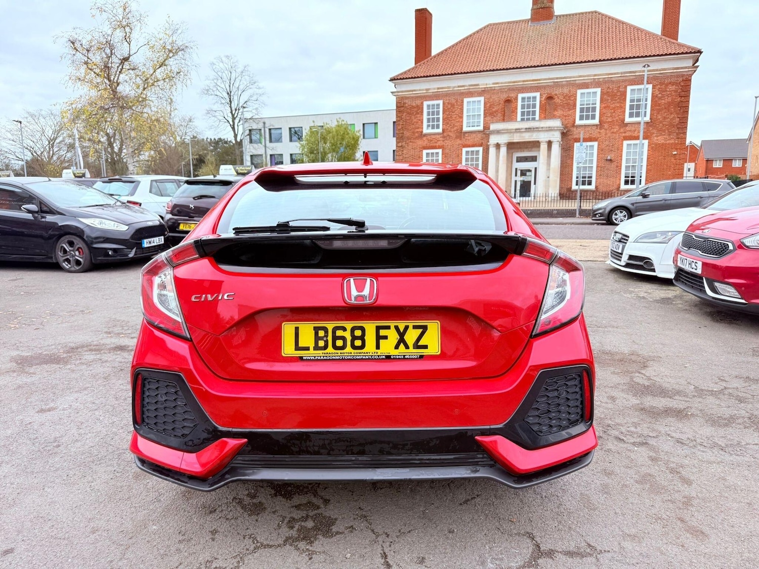 Used Honda Civic 2018 for sale - 76572145: Photo 6