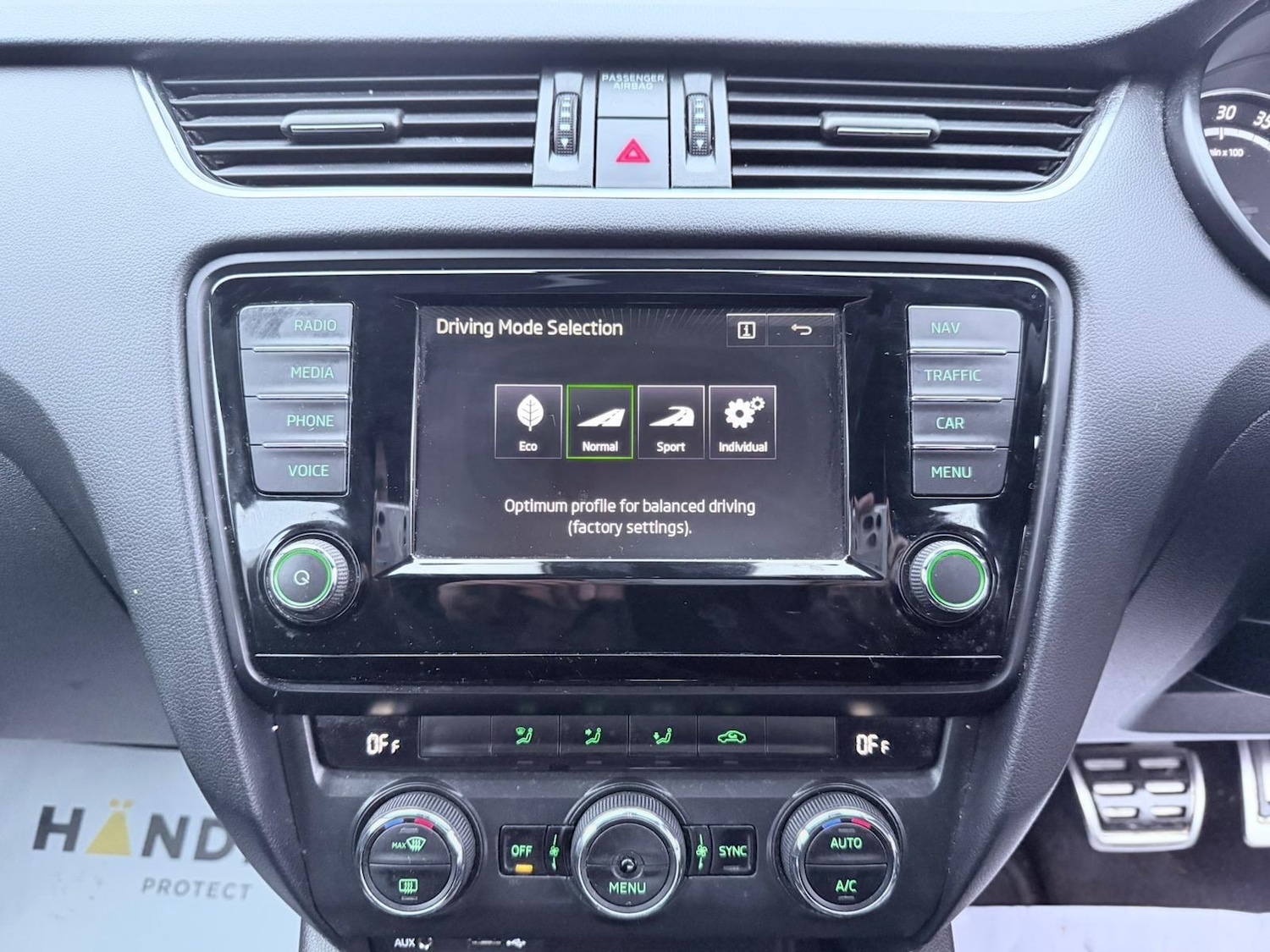 Used Skoda Octavia 2017 for sale - 77254727: Photo 35