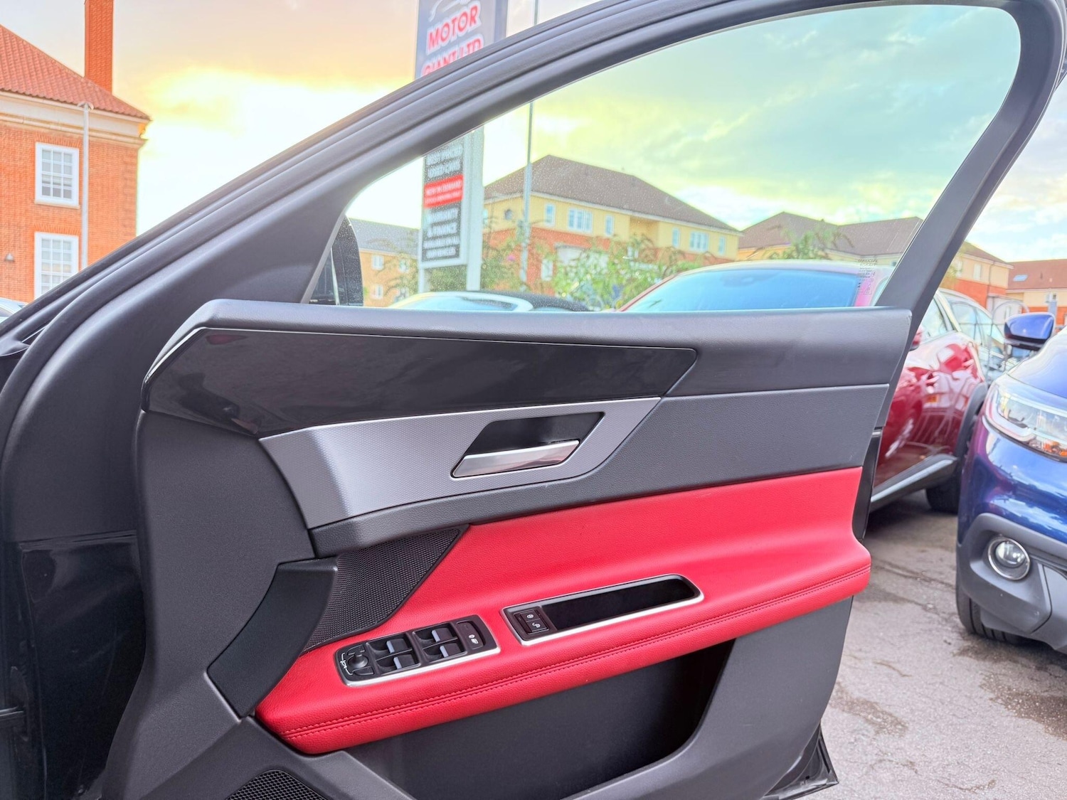 Used Jaguar XF for sale - 75677642: Photo 46