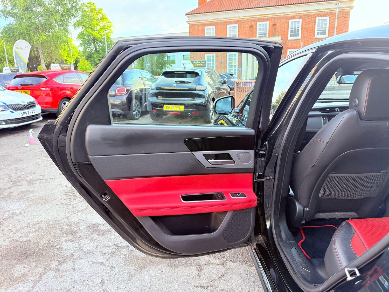 Used Jaguar XF for sale - 75677642: Photo 50