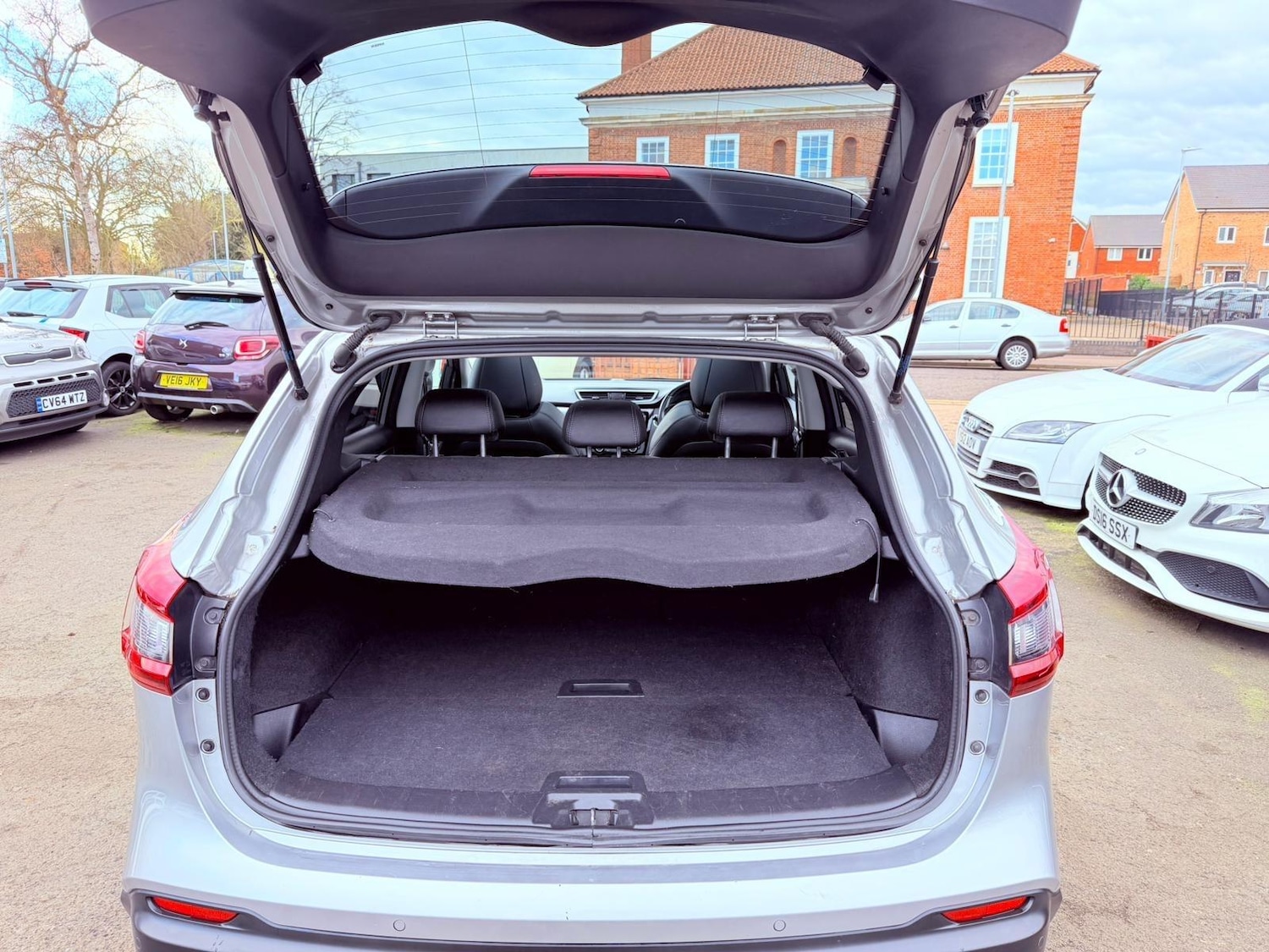 Used Nissan Qashqai 2020 for sale - 77710081: Photo 56