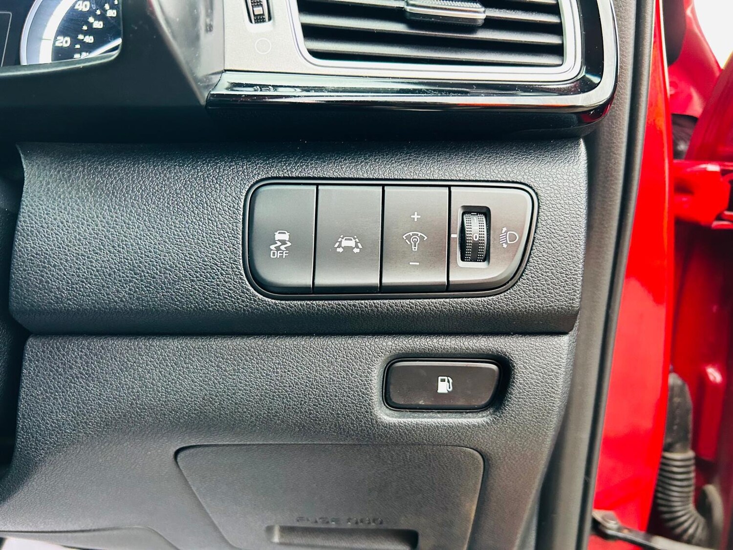 Used Kia Niro 2017 for sale - 76151223: Photo 41