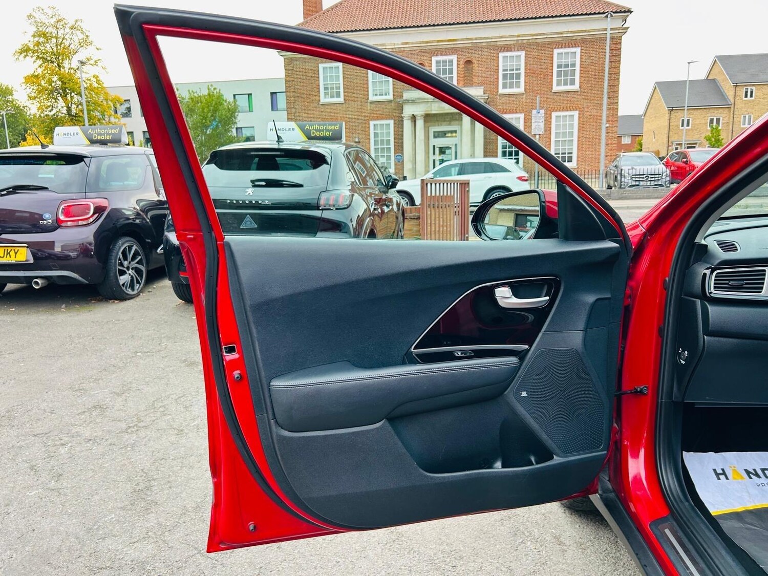 Used Kia Niro 2017 for sale - 76151223: Photo 44